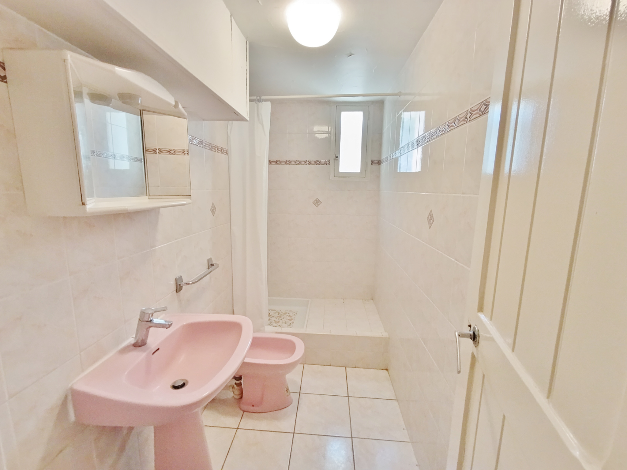 VILLA proche CENTRE-VILLE – FORT POTENTIEL