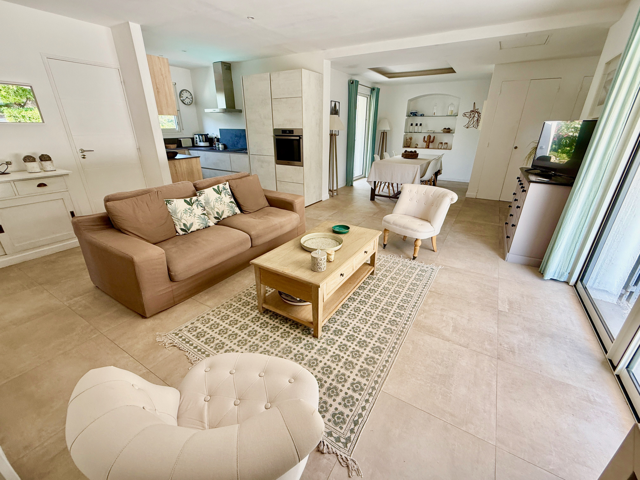 Maison rénovée – Quartier le plus prisé de Cavalaire