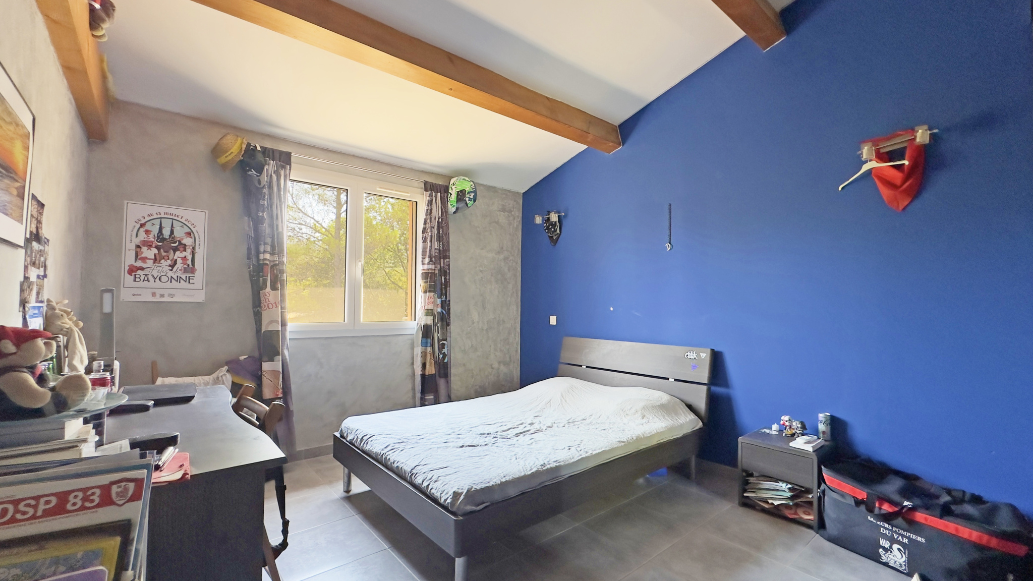 MAISON FAMILIALE AVEC PISCINE   CALME ET ESPACE SANS VIS-À-VIS