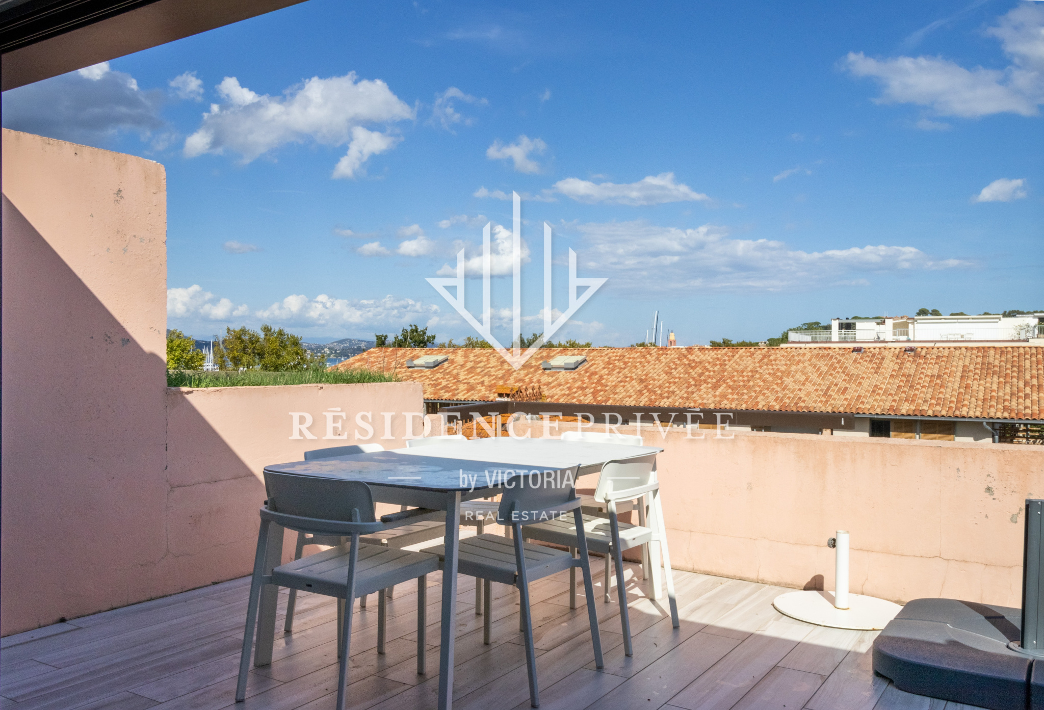 Dernier étage avec vue mer, 2 chambres et 2 terrasses