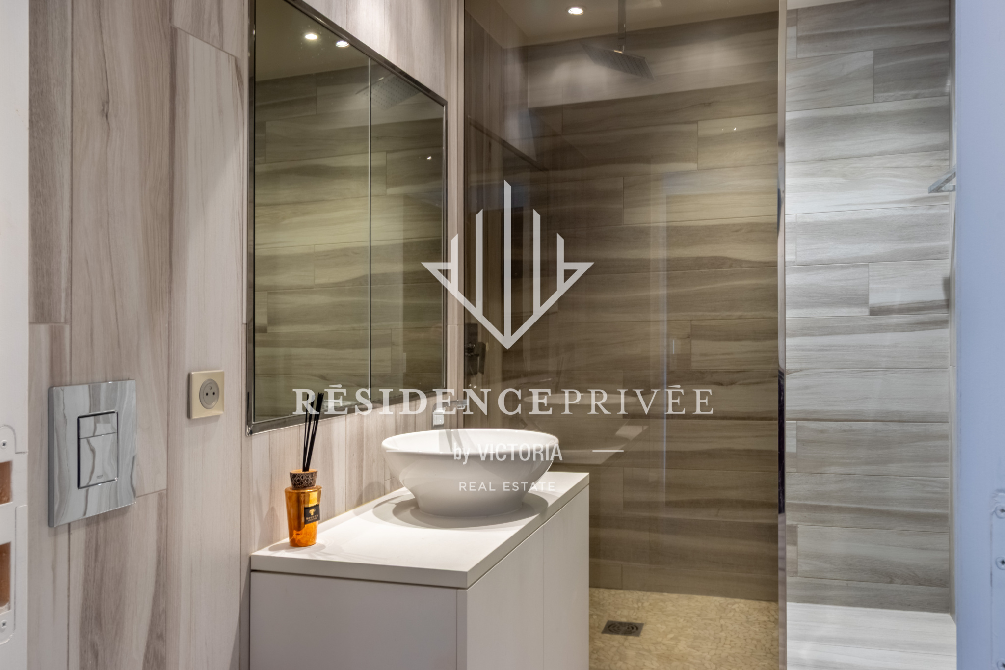 Dernier étage avec vue mer, 2 chambres et 2 terrasses