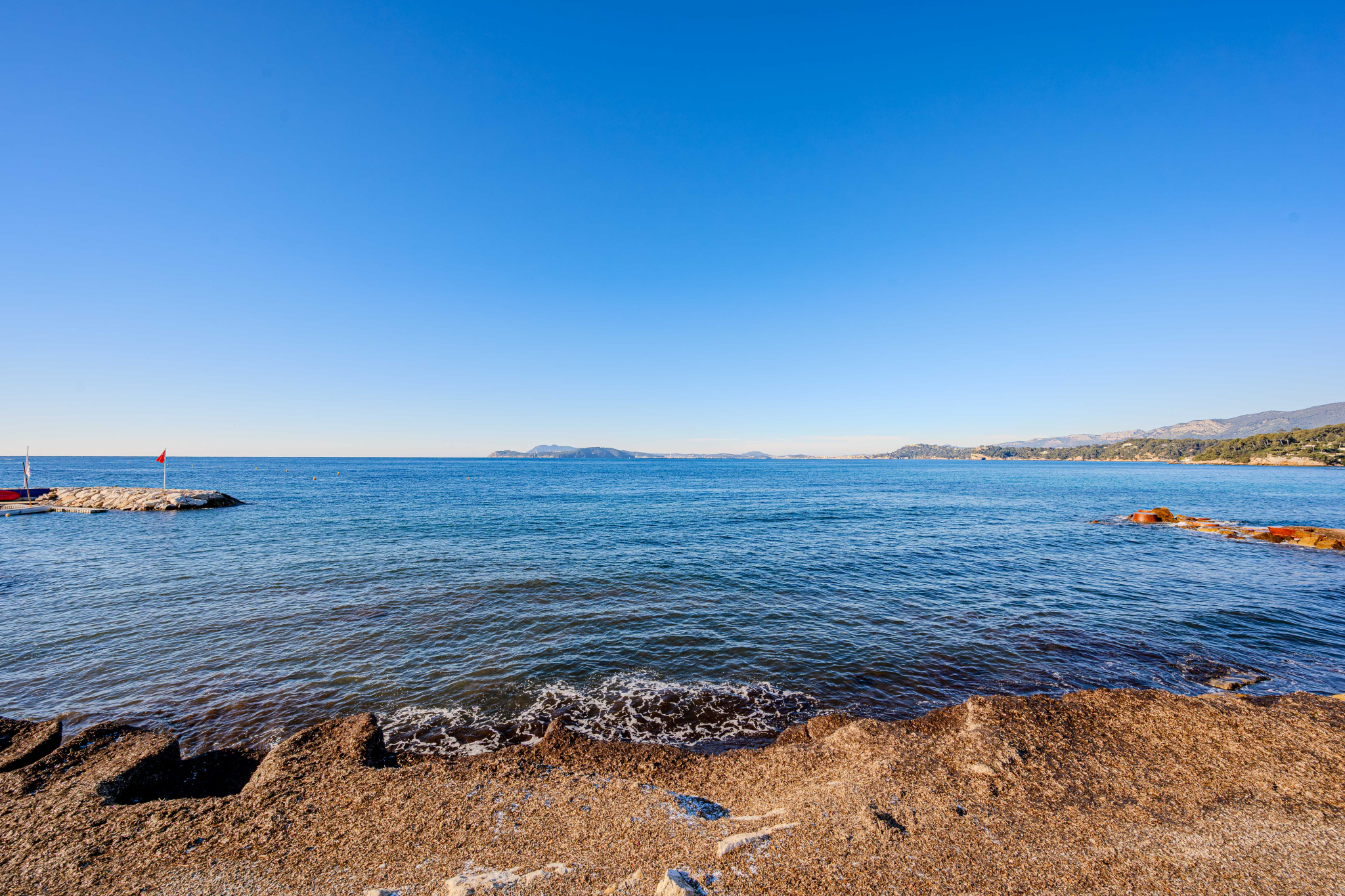 MAISON PLAIN PIED AU CALME – MER A PIED