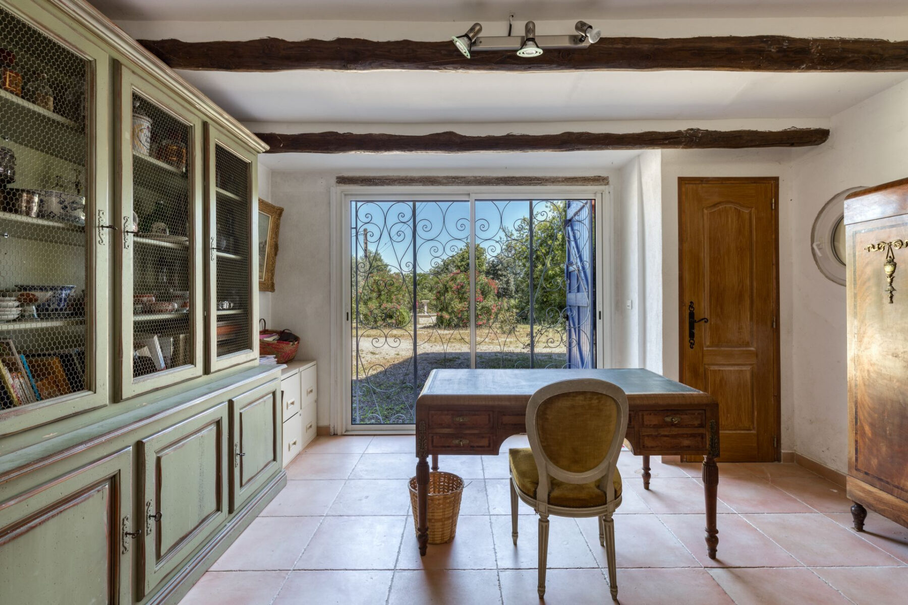 2 Maisons, 2 piscines, atelier indépendant et près de 3ha de