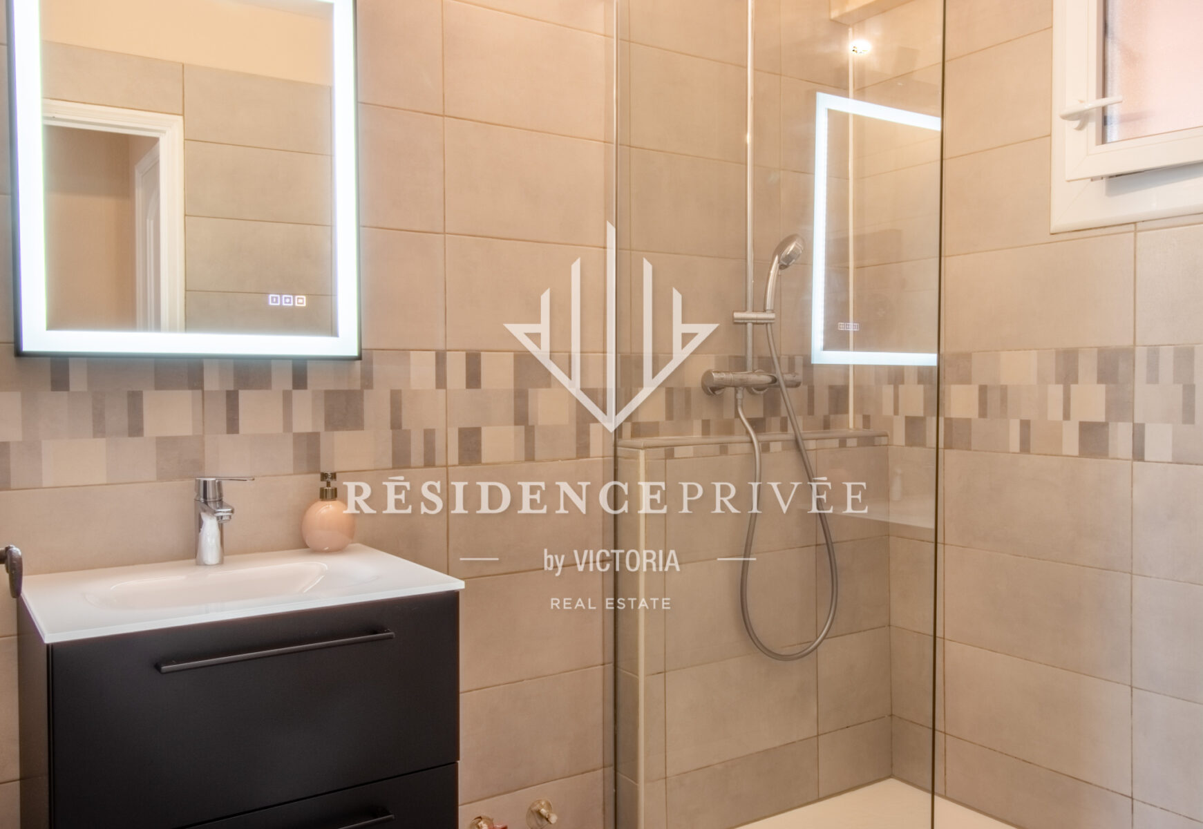 Appartement 3 pièces avec balcon et parking