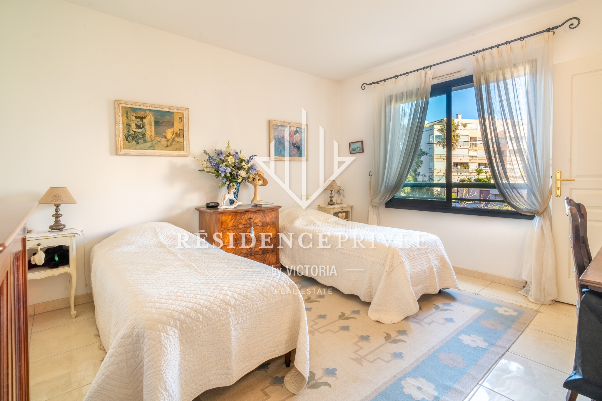 Appartement 5 pièces Terrasse, Piscine et Garage sur le Port de Hyères