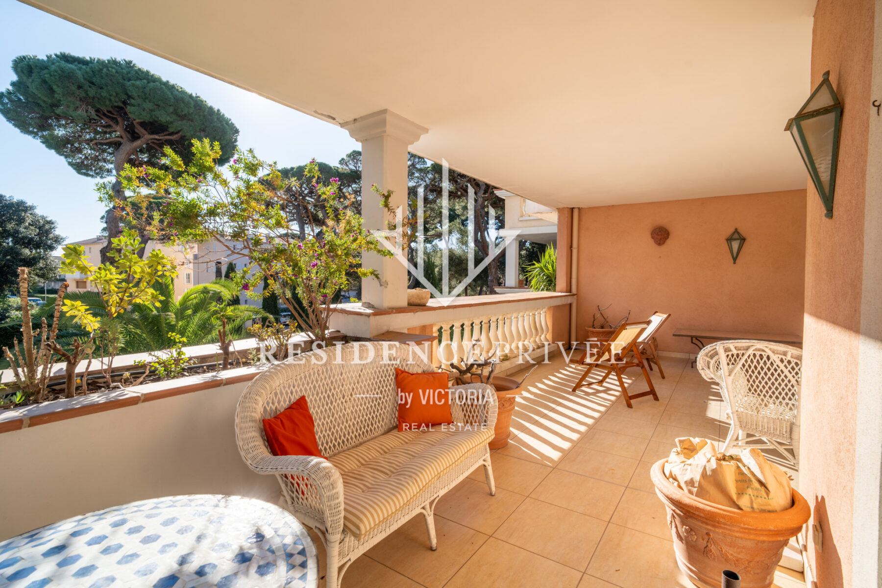 Appartement 5 pièces Terrasse, Piscine et Garage sur le Port