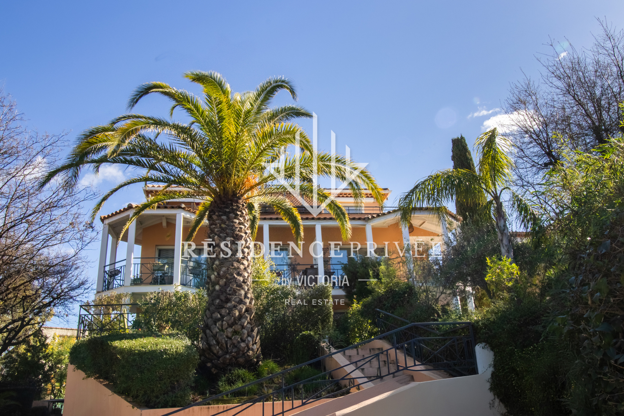 Rez-de-jardin en centre ville, au calme avec 3 chambres