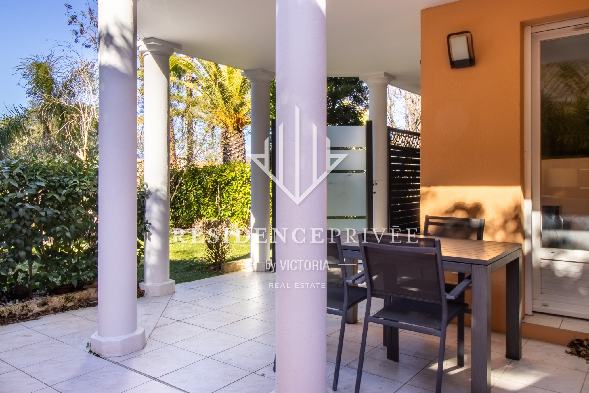 Rez-de-jardin en centre ville, au calme avec 3 chambres