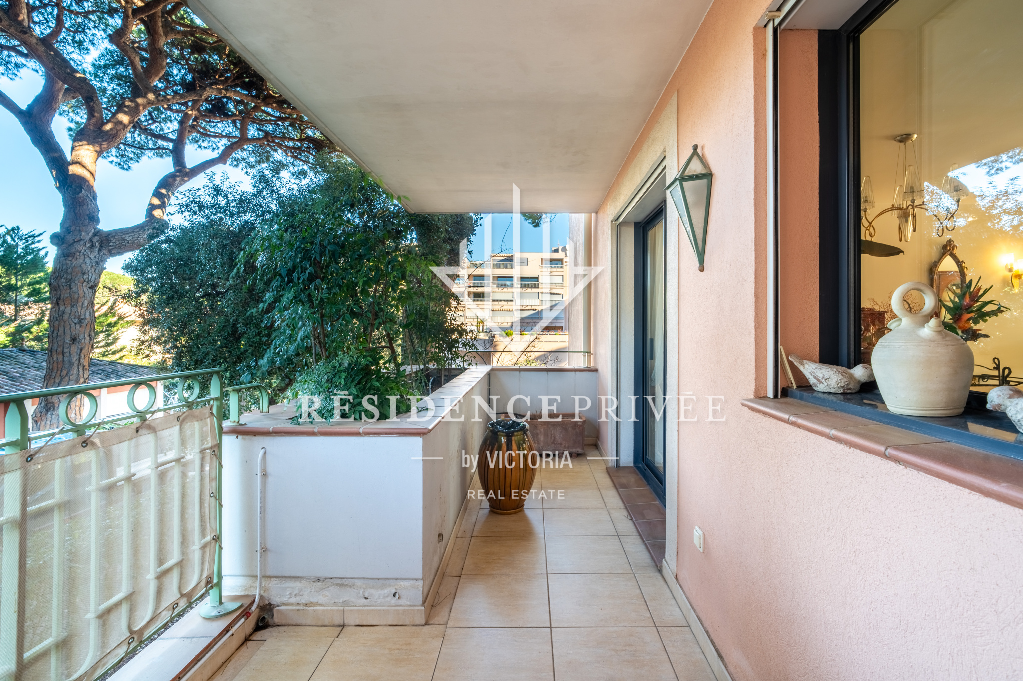 Appartement 5 pièces Terrasse, Piscine et Garage sur le Port de Hyères