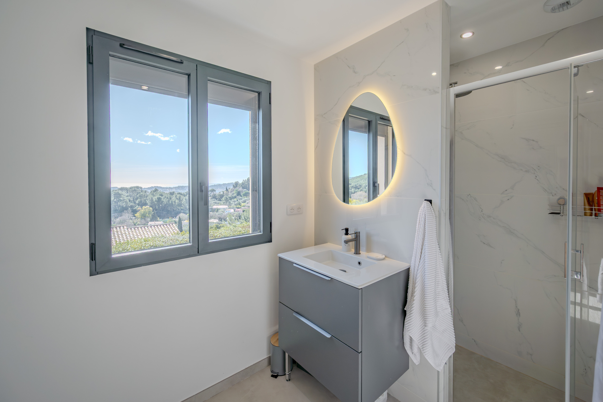 Maison 6 pièces   172 m2   Vue mer   La Valette-du-Var (Baudouvin)