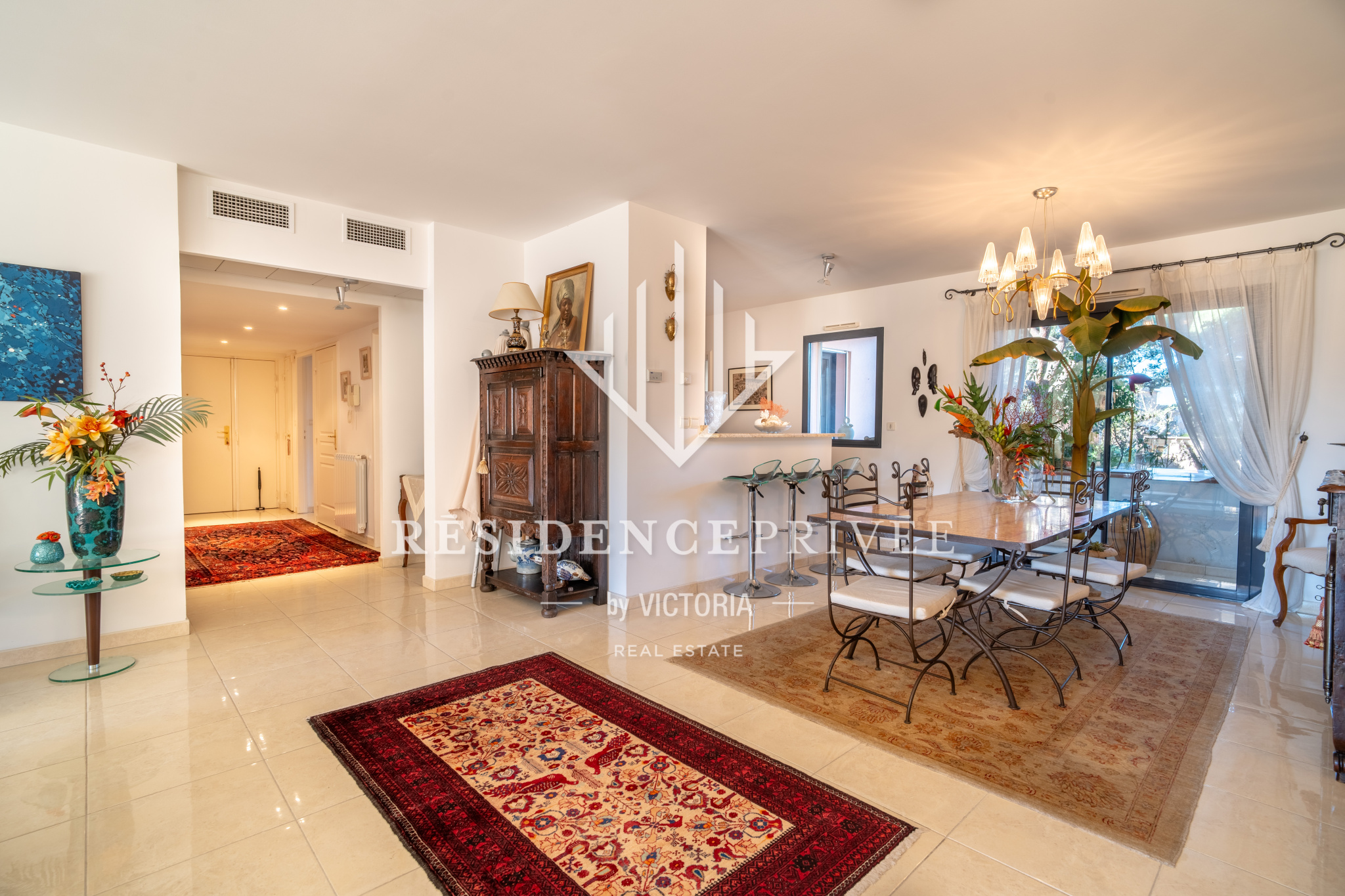 Appartement 5 pièces Terrasse, Piscine et Garage sur le Port de Hyères