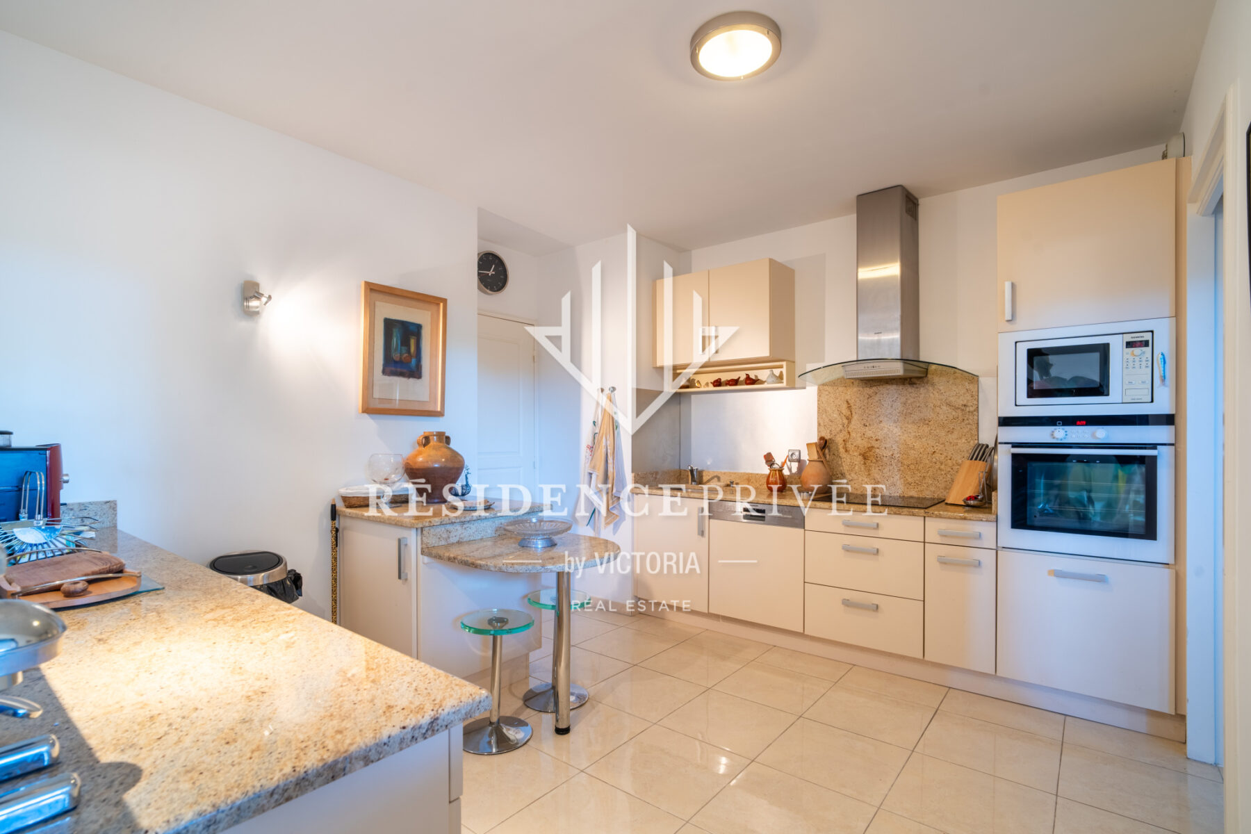 Appartement 5 pièces Terrasse, Piscine et Garage sur le Port