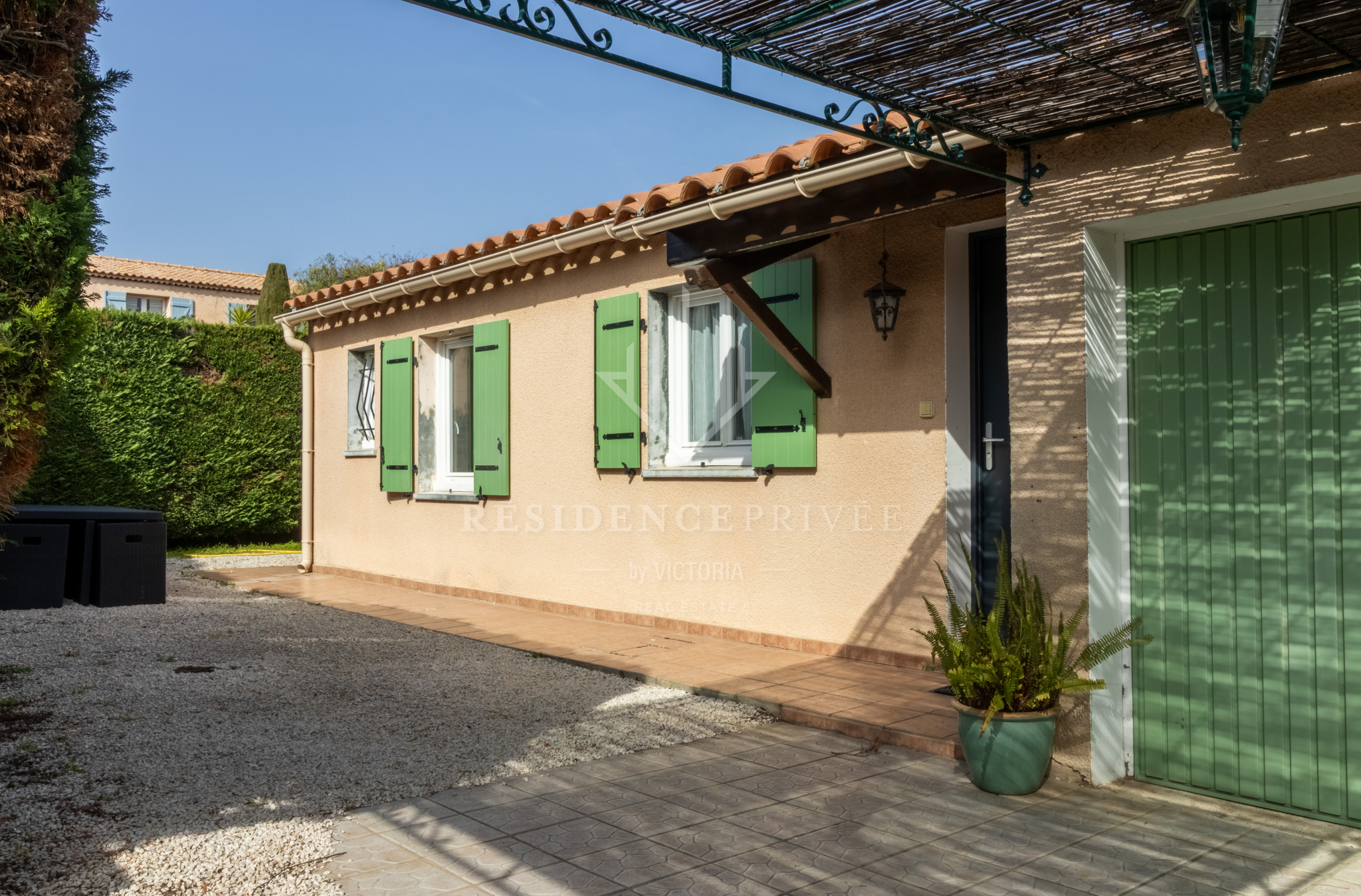 Maison Plain-pied secteur Almanarre