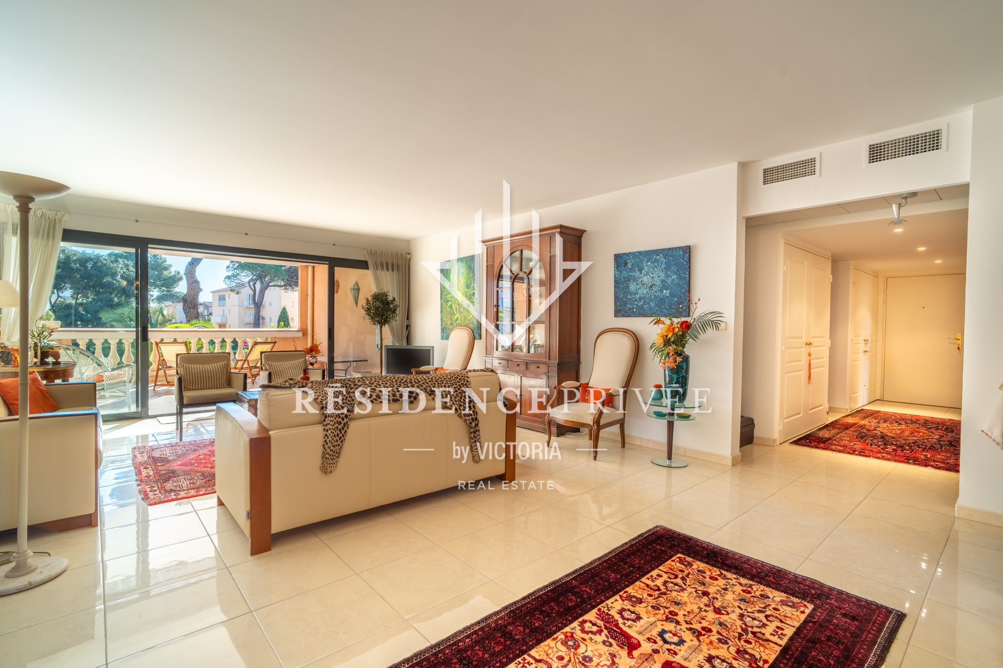 Appartement 5 pièces Terrasse, Piscine et Garage sur le Port de Hyères