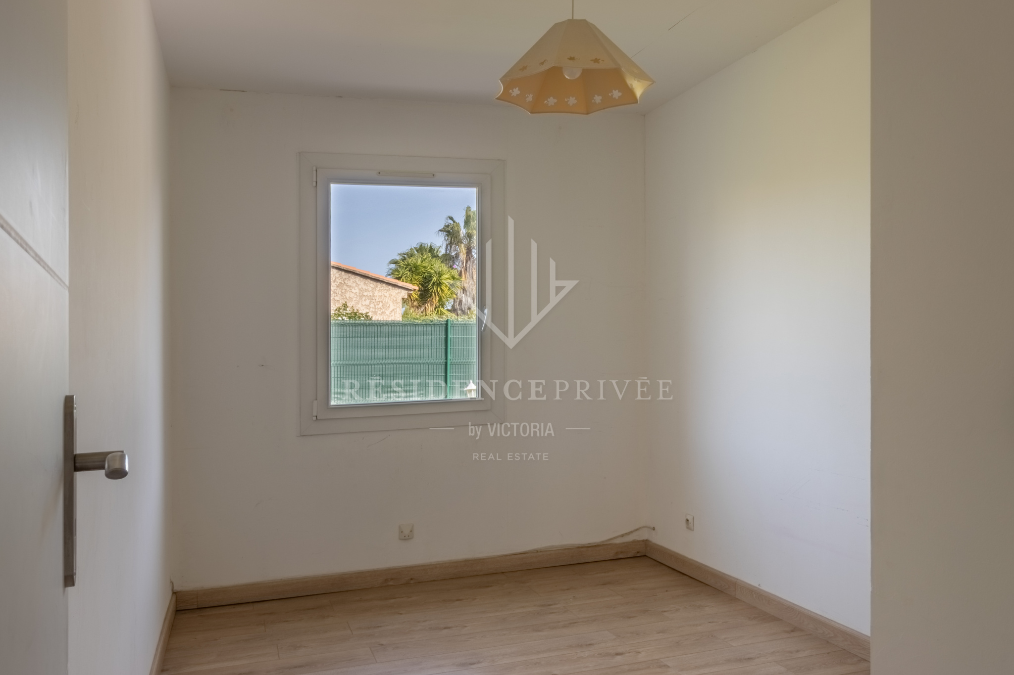 Maison Plain-pied secteur Almanarre