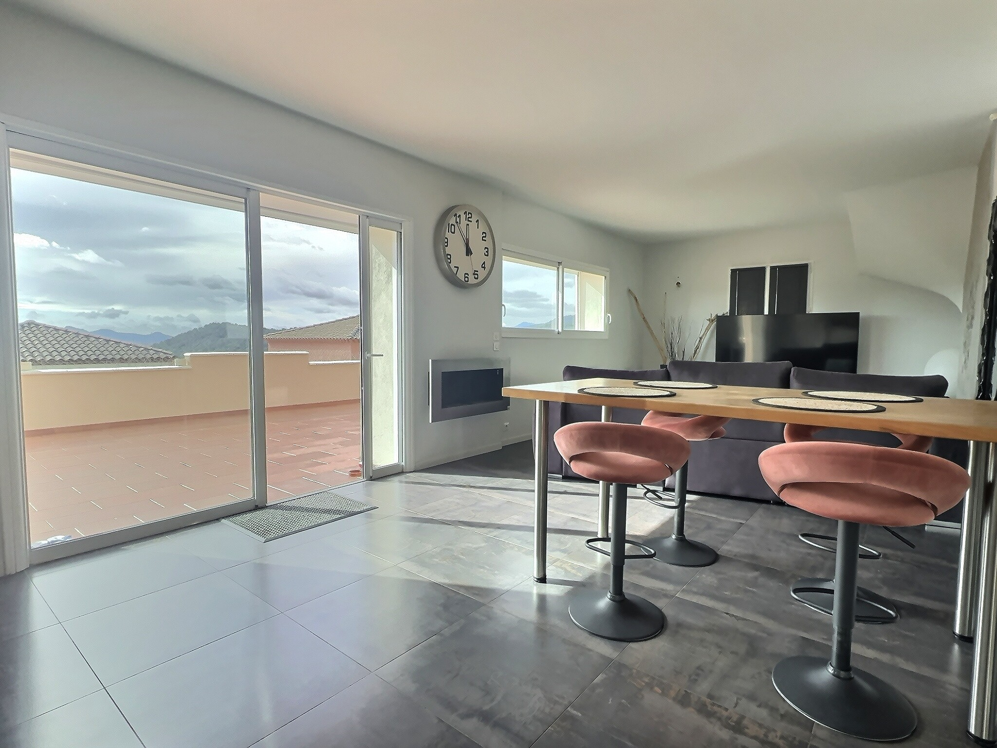 Maison individuelle de 6 pièces (135 m2) à Pierrefeu du Var