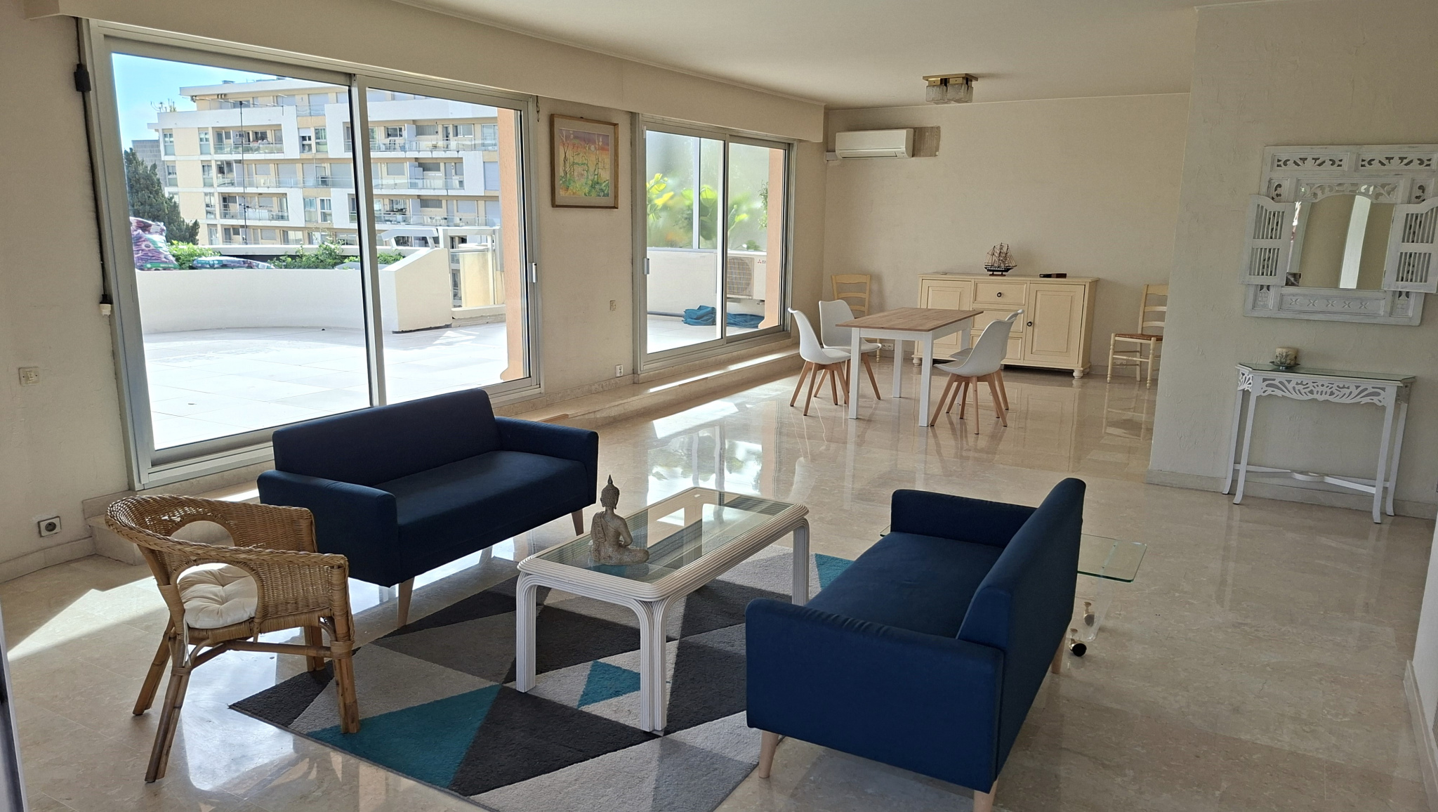 Appartement de Standing – Pointe Croisette T7 – Cannes – Le Palais Impérial – 5o Etage Vue 360o – 5 Chambres