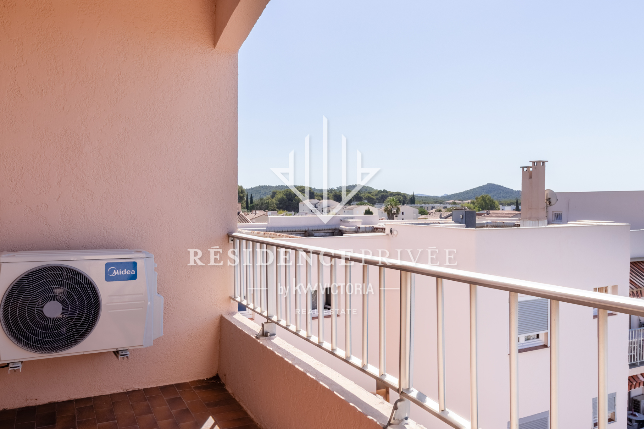 Appartement 3 pièces avec balcon et parking