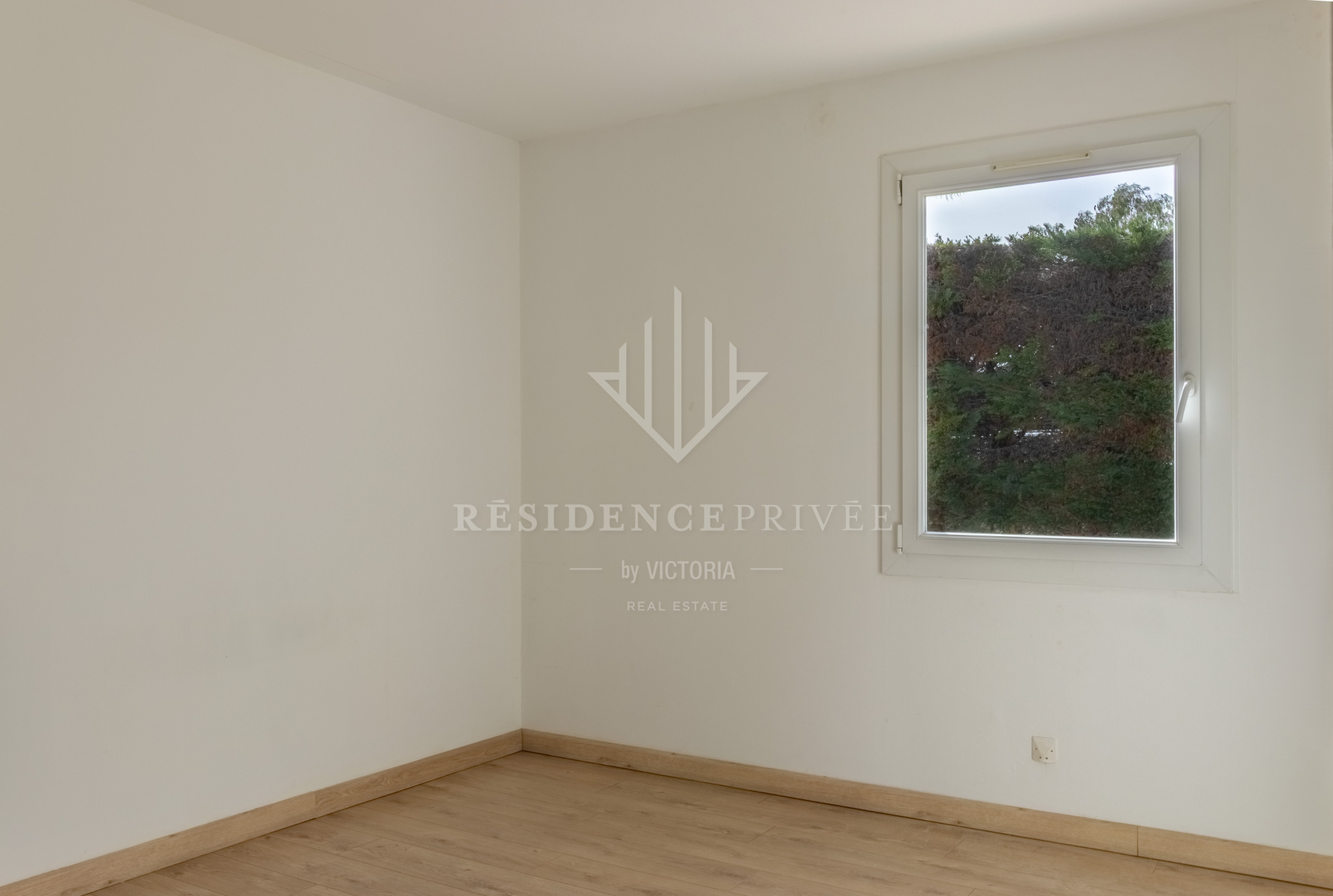 Maison Plain-pied secteur Almanarre