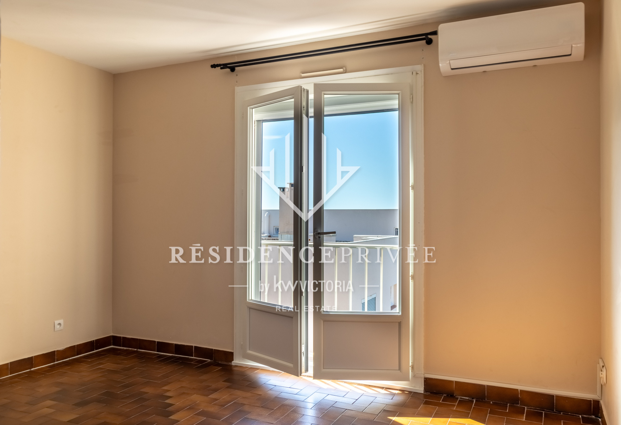 Appartement 3 pièces avec balcon et parking