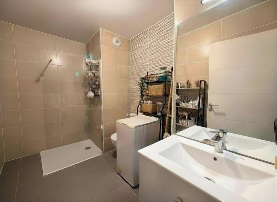 Studio avec piscine et stationnement – Hyères-les-Palmiers