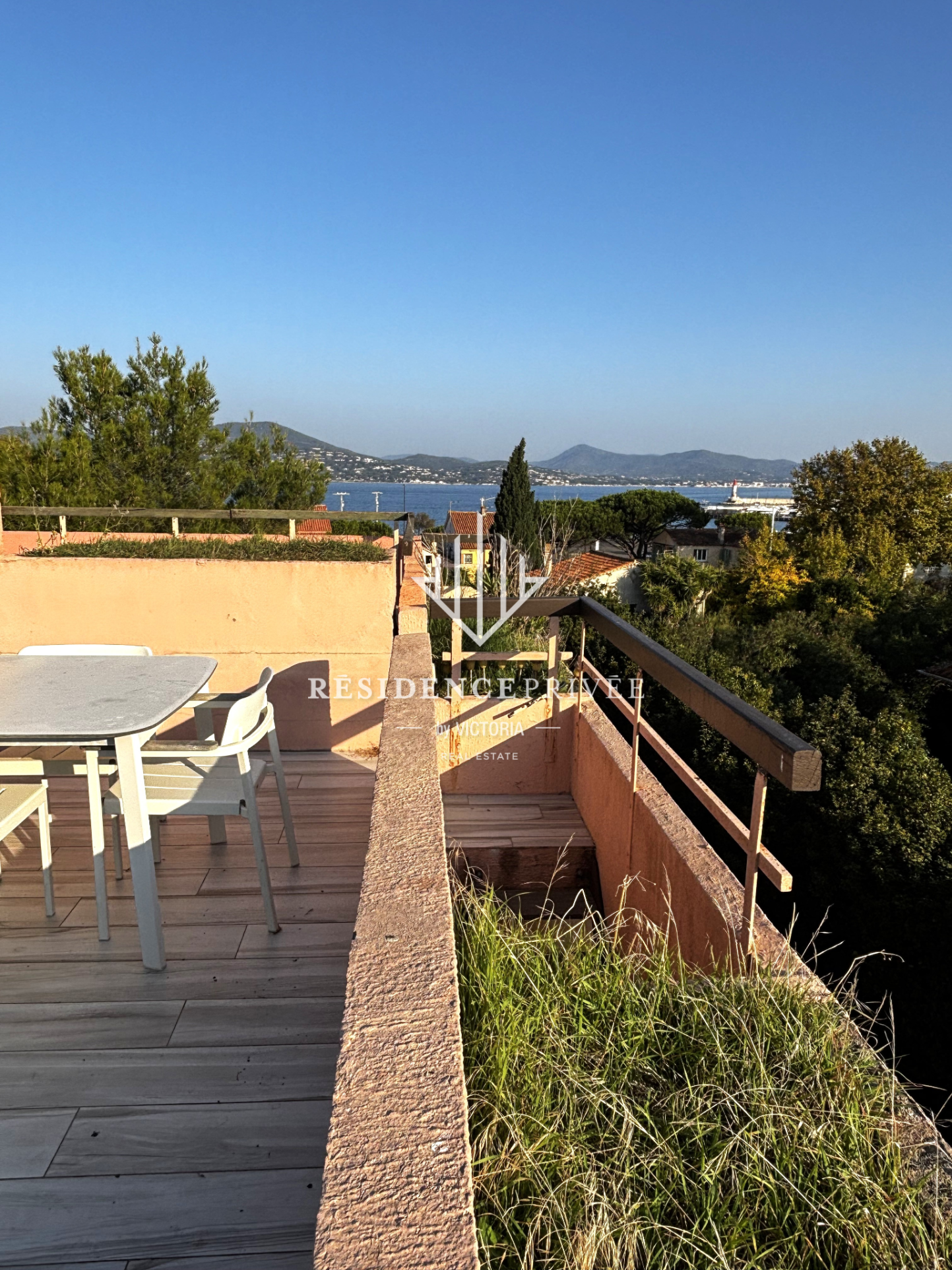 Dernier étage avec vue mer, 2 chambres et 2 terrasses