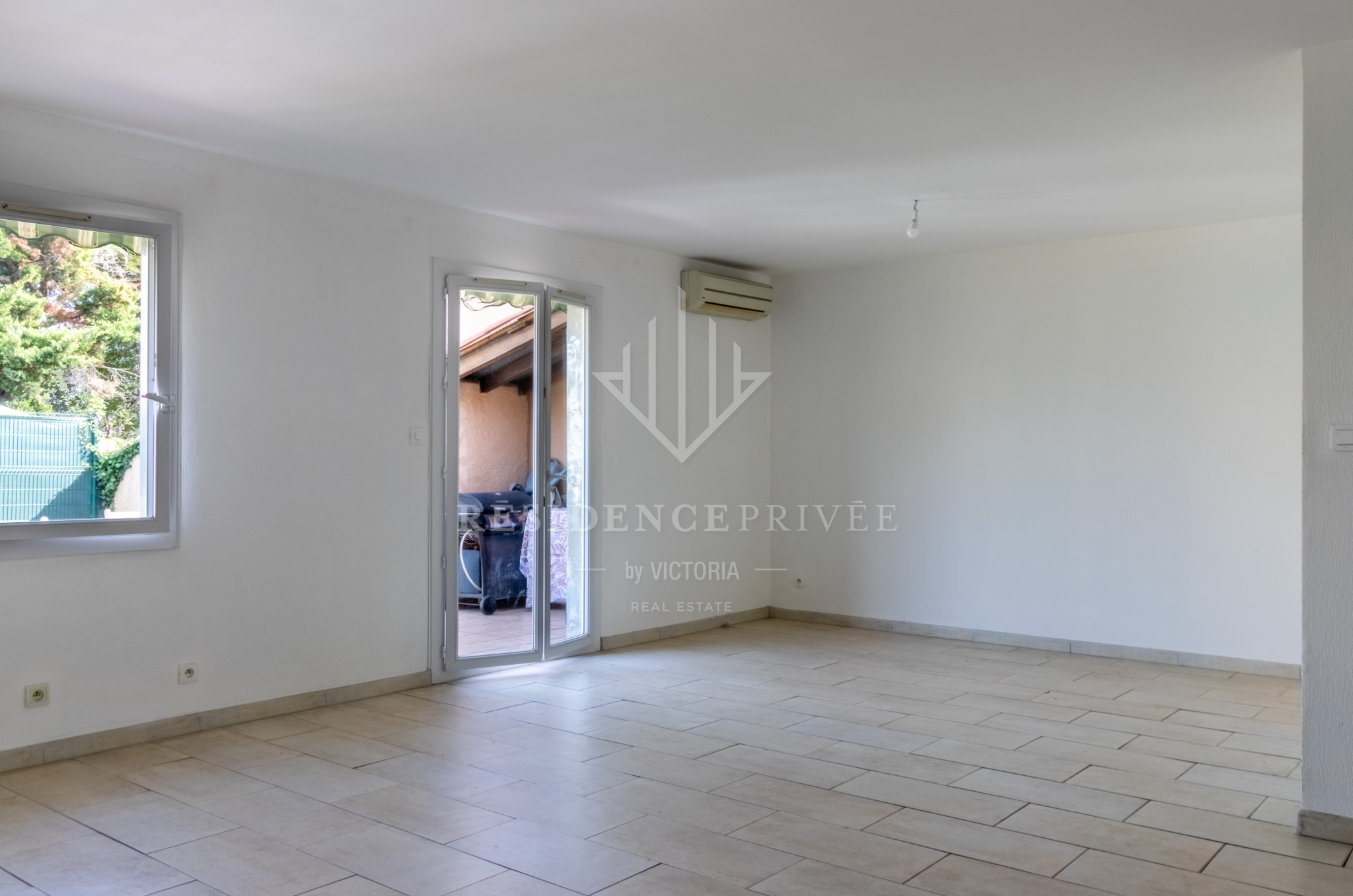 Maison Plain-pied secteur Almanarre