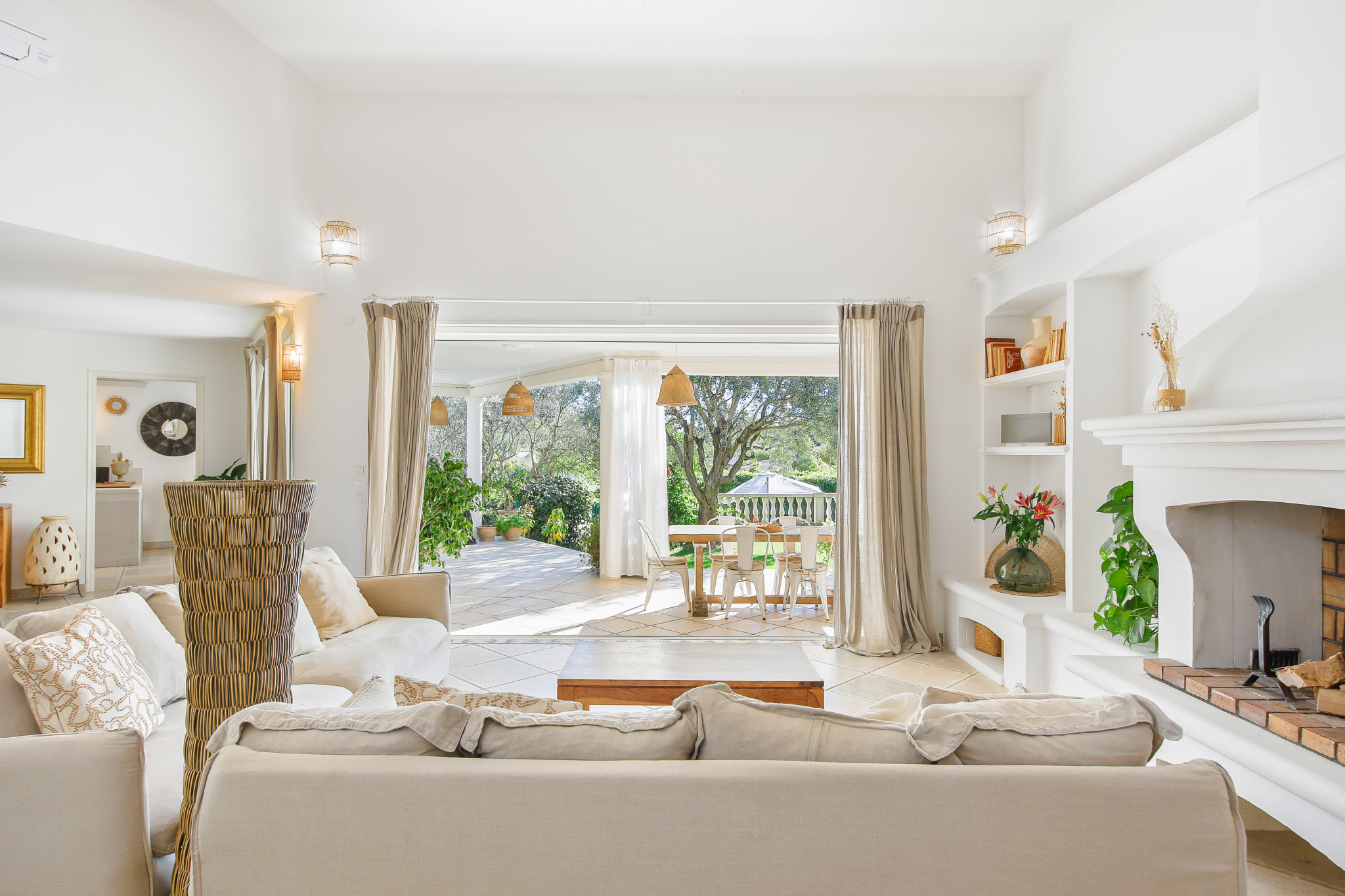 MAGNIFIQUE VILLA COUP DE COEUR A CARQUEIRANNE