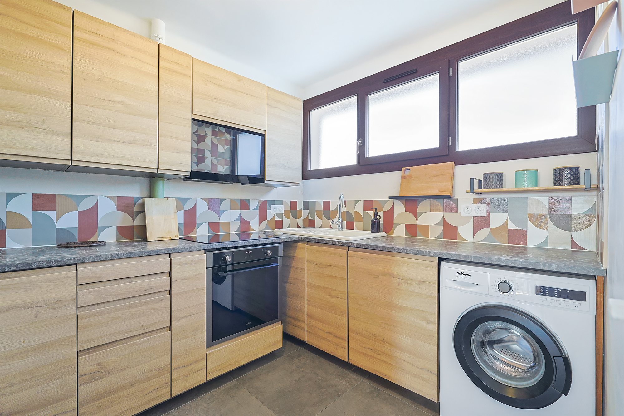 Hyères   Centre-ville : T3 lumineux entièrement rénové, parking, ascenseur, coup de cœur assuré