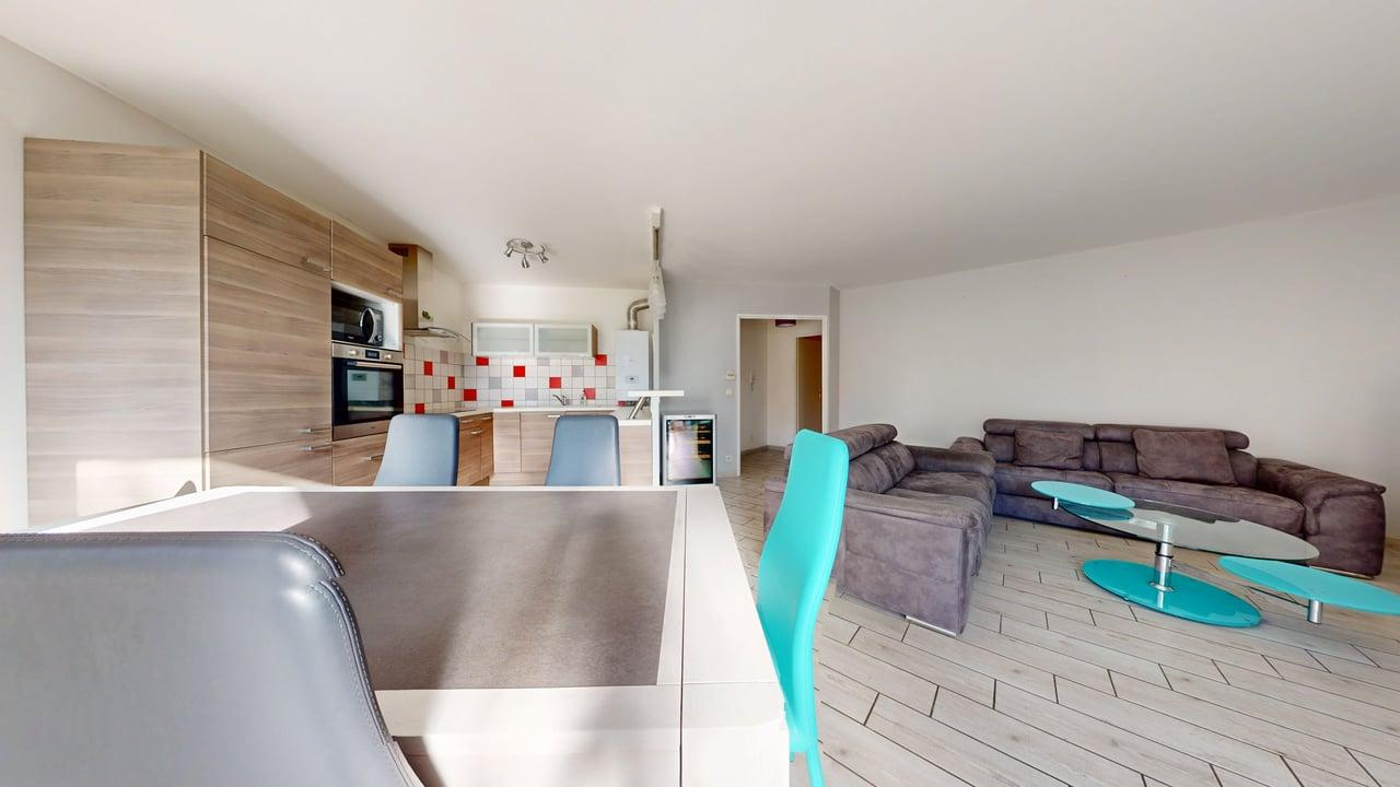 Appartement 3 pièces avec balcon et parking