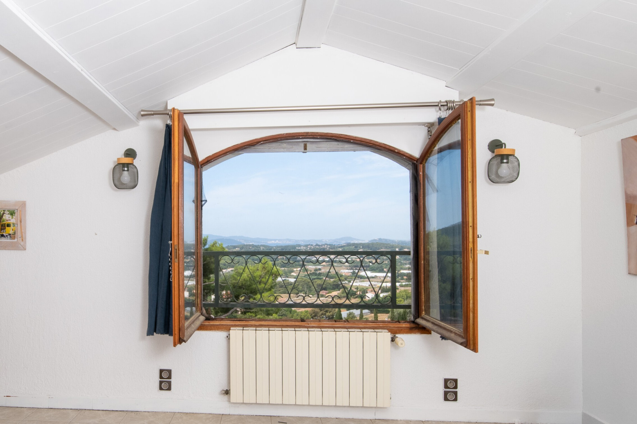 Villa avec vue mer à Carqueiranne   Quartier prisé et calme