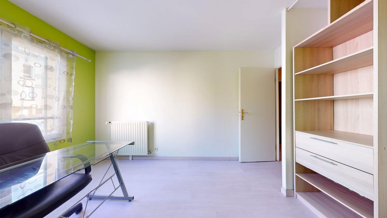 Appartement 3 pièces avec balcon et parking