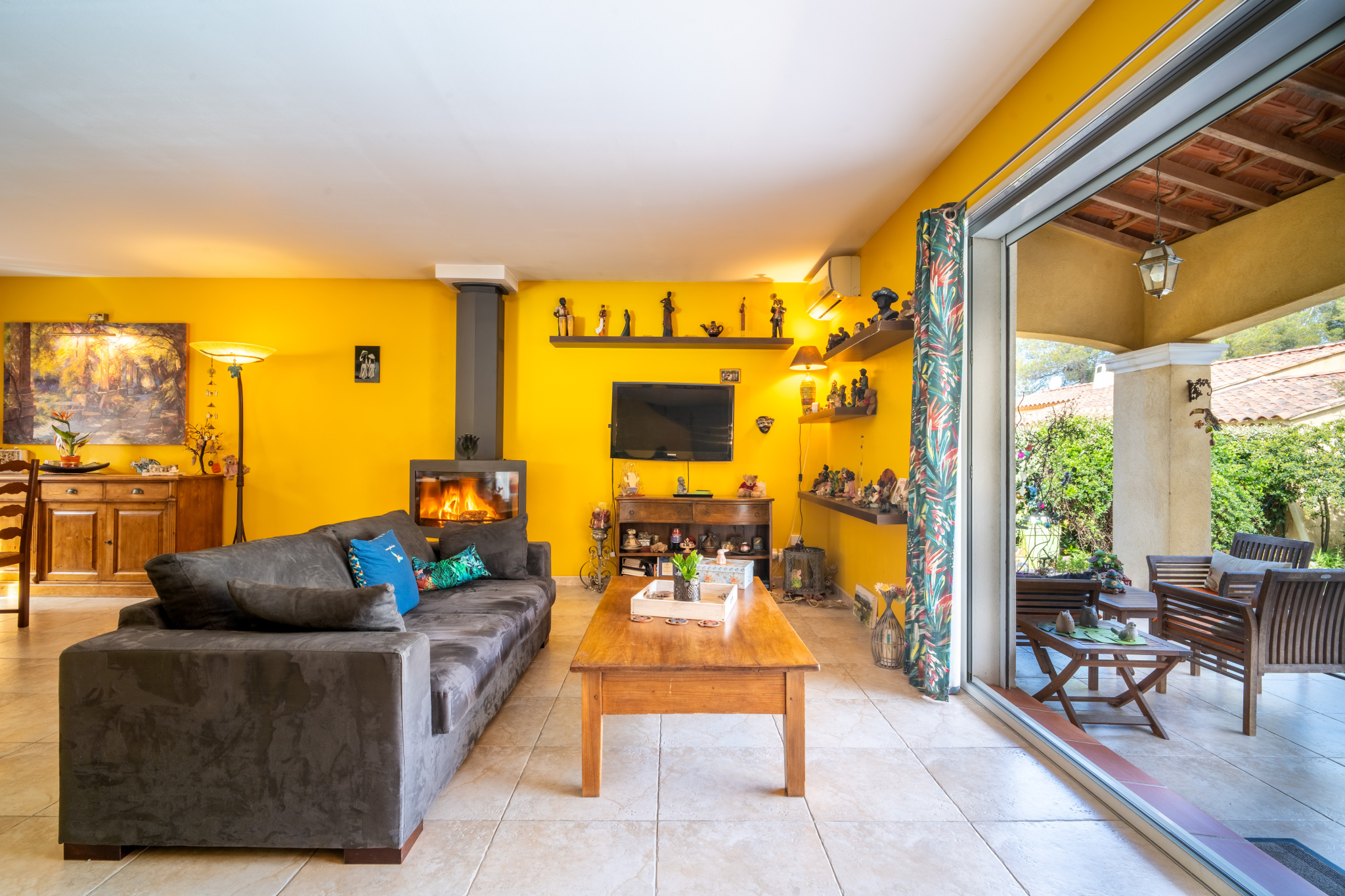 Villa avec dépendance, piscine et panorama