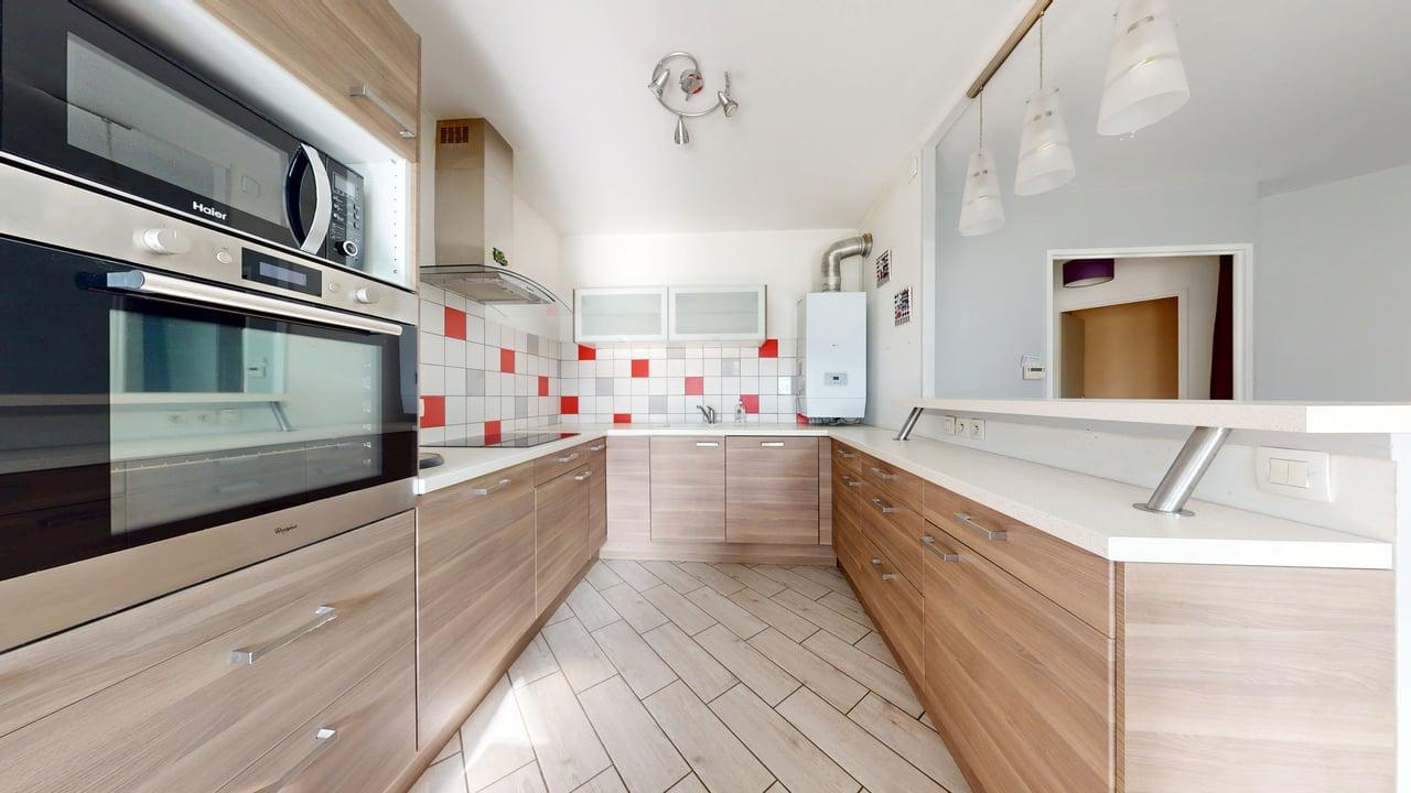 Appartement 3 pièces avec balcon et parking