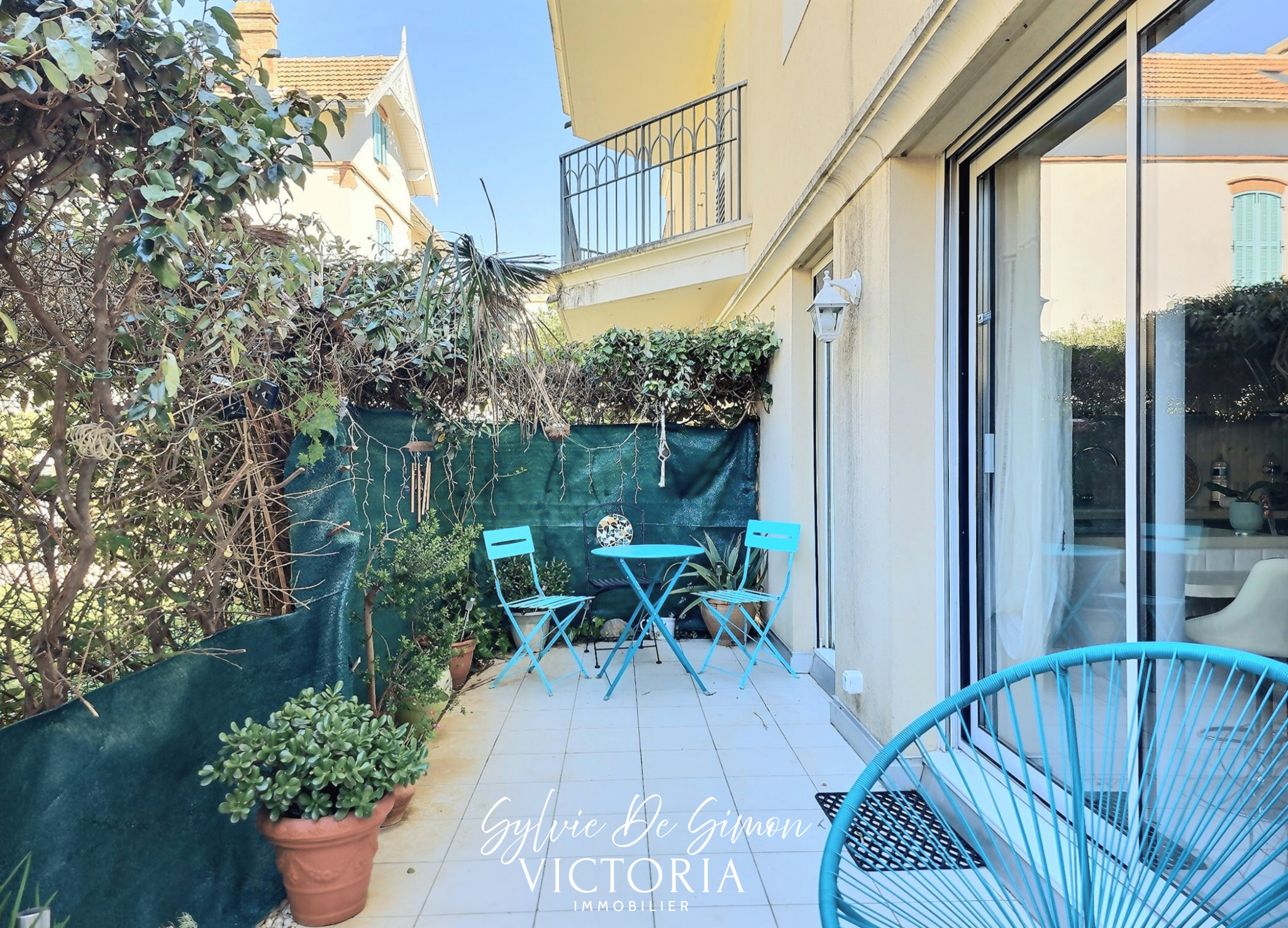 Craquez pour ce joli T3 en rez-de-jardin avec garage!