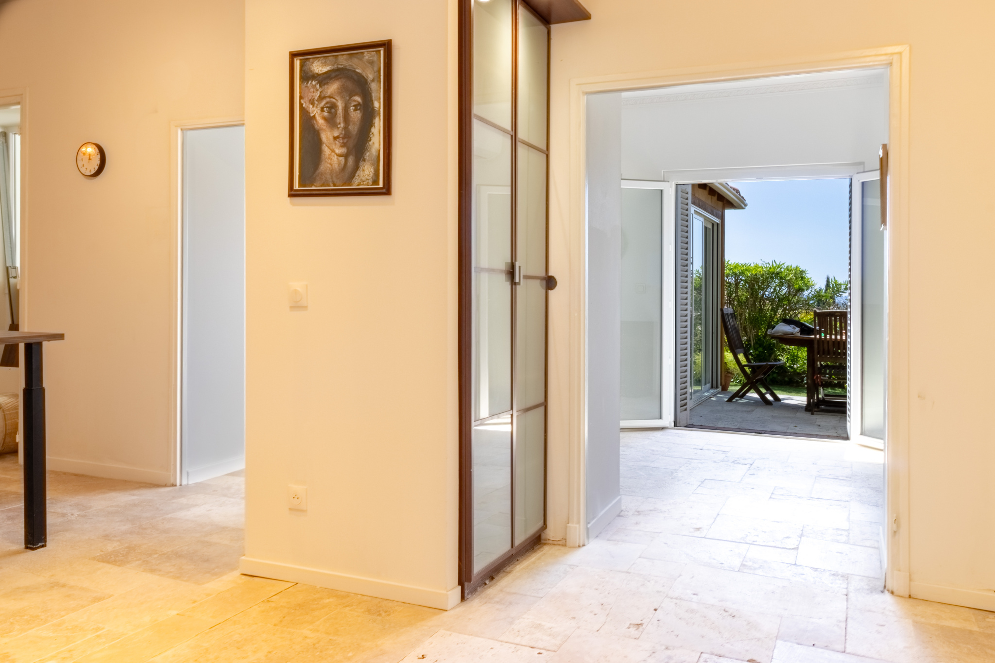 Appartement de charme, entièrement rénové, jardin.