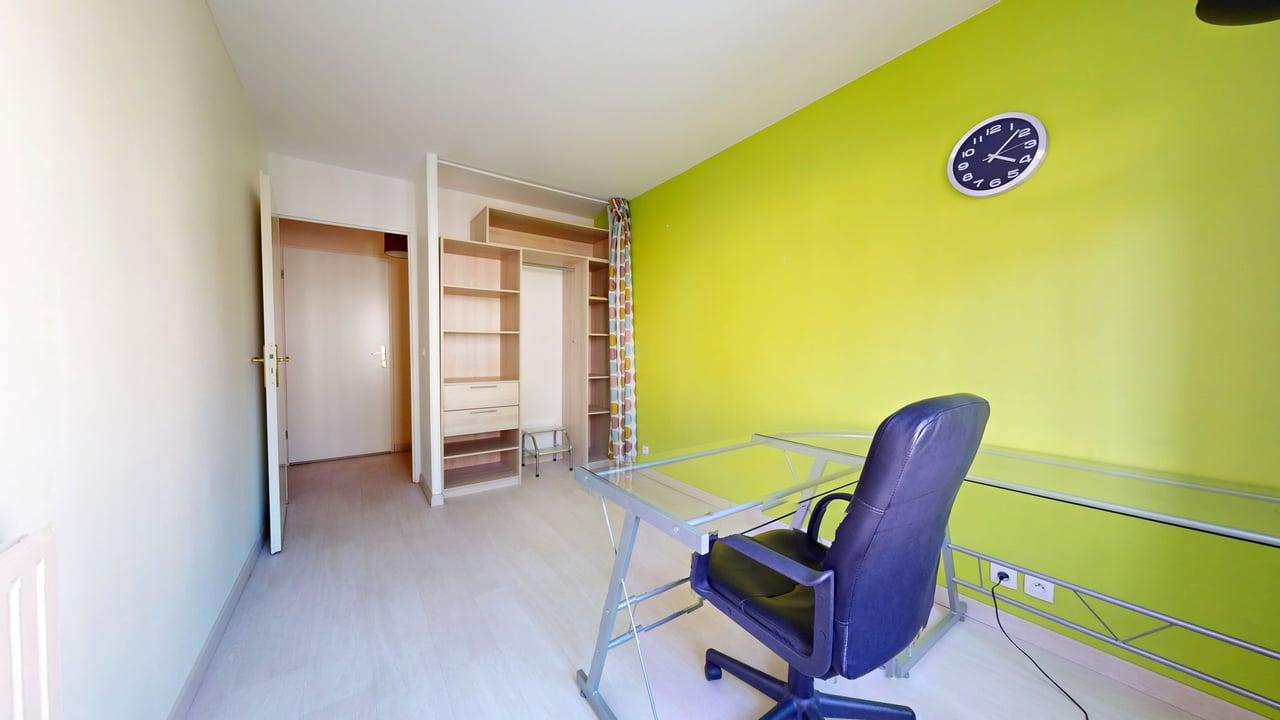 Appartement 3 pièces avec balcon et parking