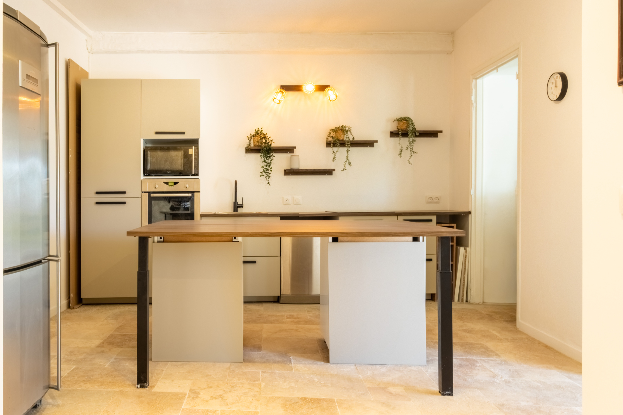 Appartement de charme, entièrement rénové, jardin.