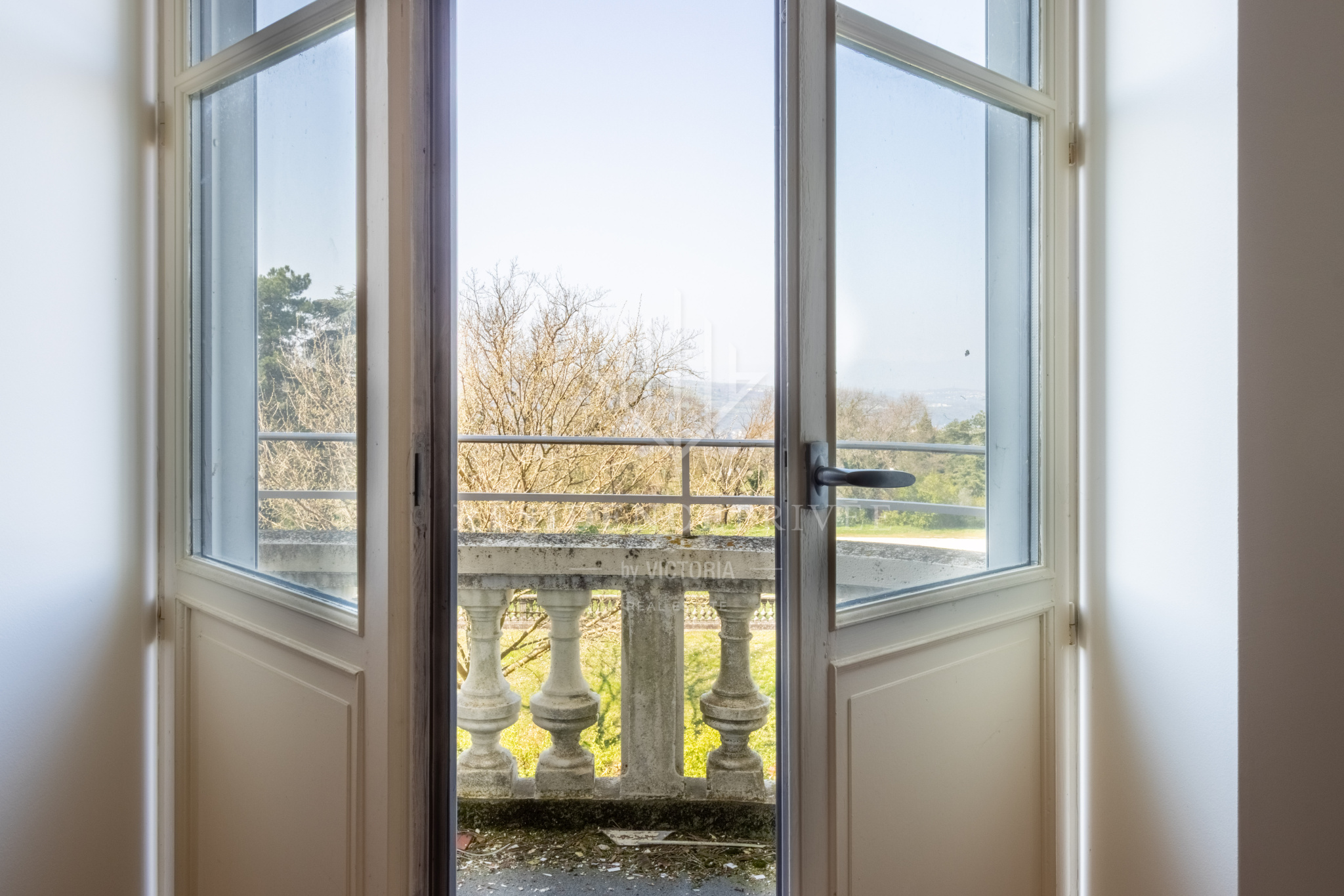 Appartement 2 pièces avec balcon et parking privatif