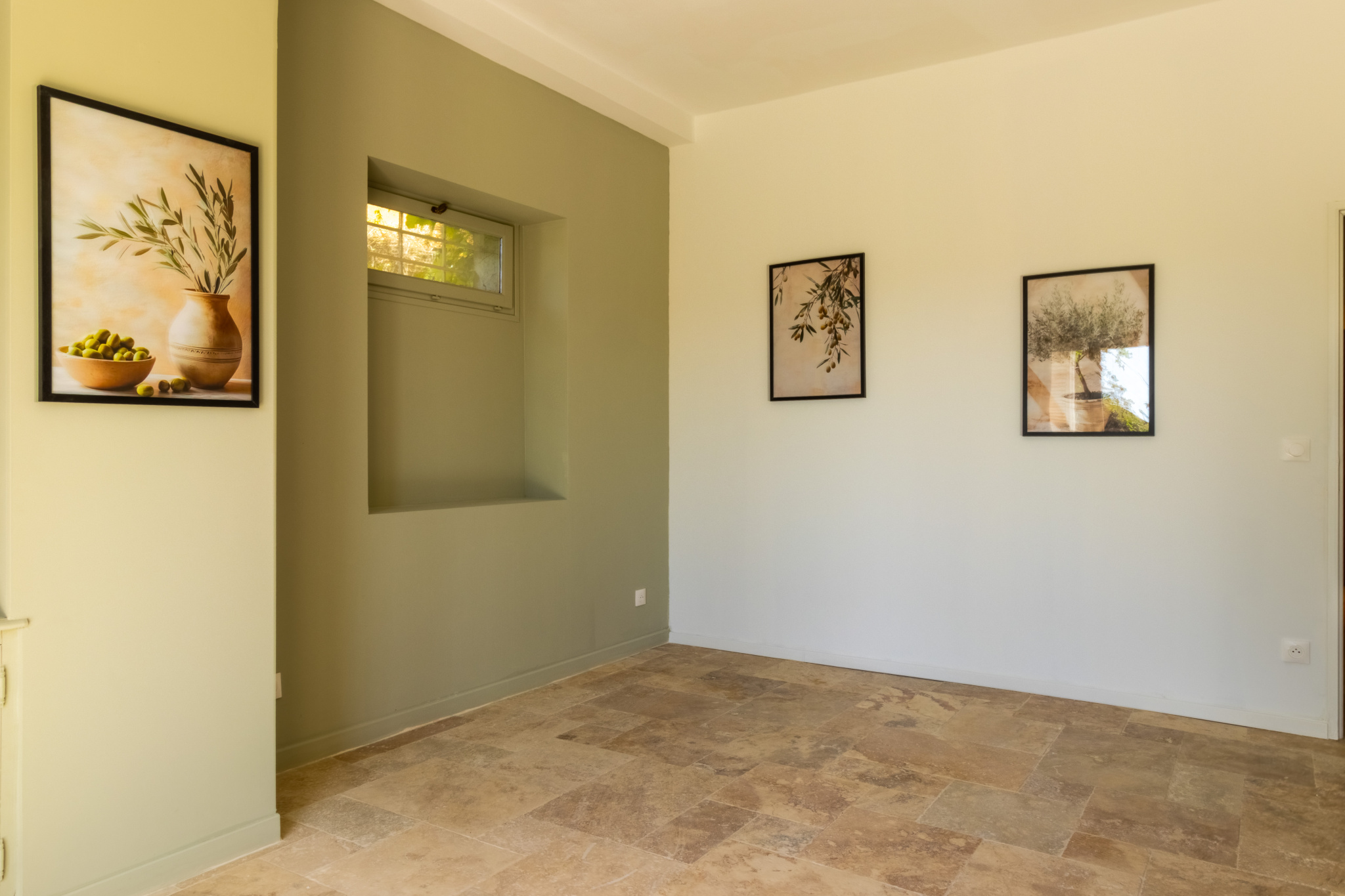 Appartement de charme, entièrement rénové, jardin.