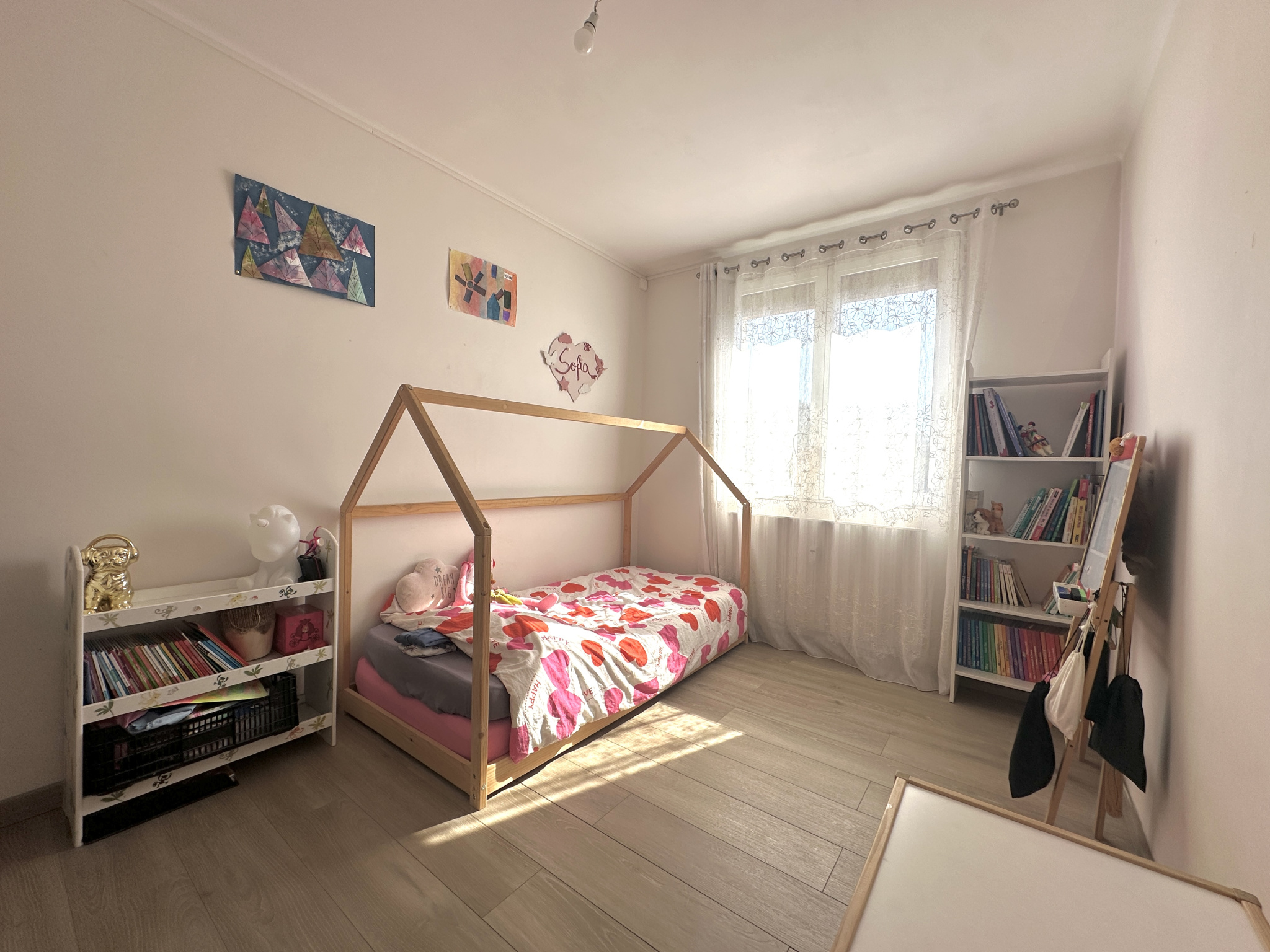 Appartement T5 92m2- Dernier étage – Ascenseur – Balcon