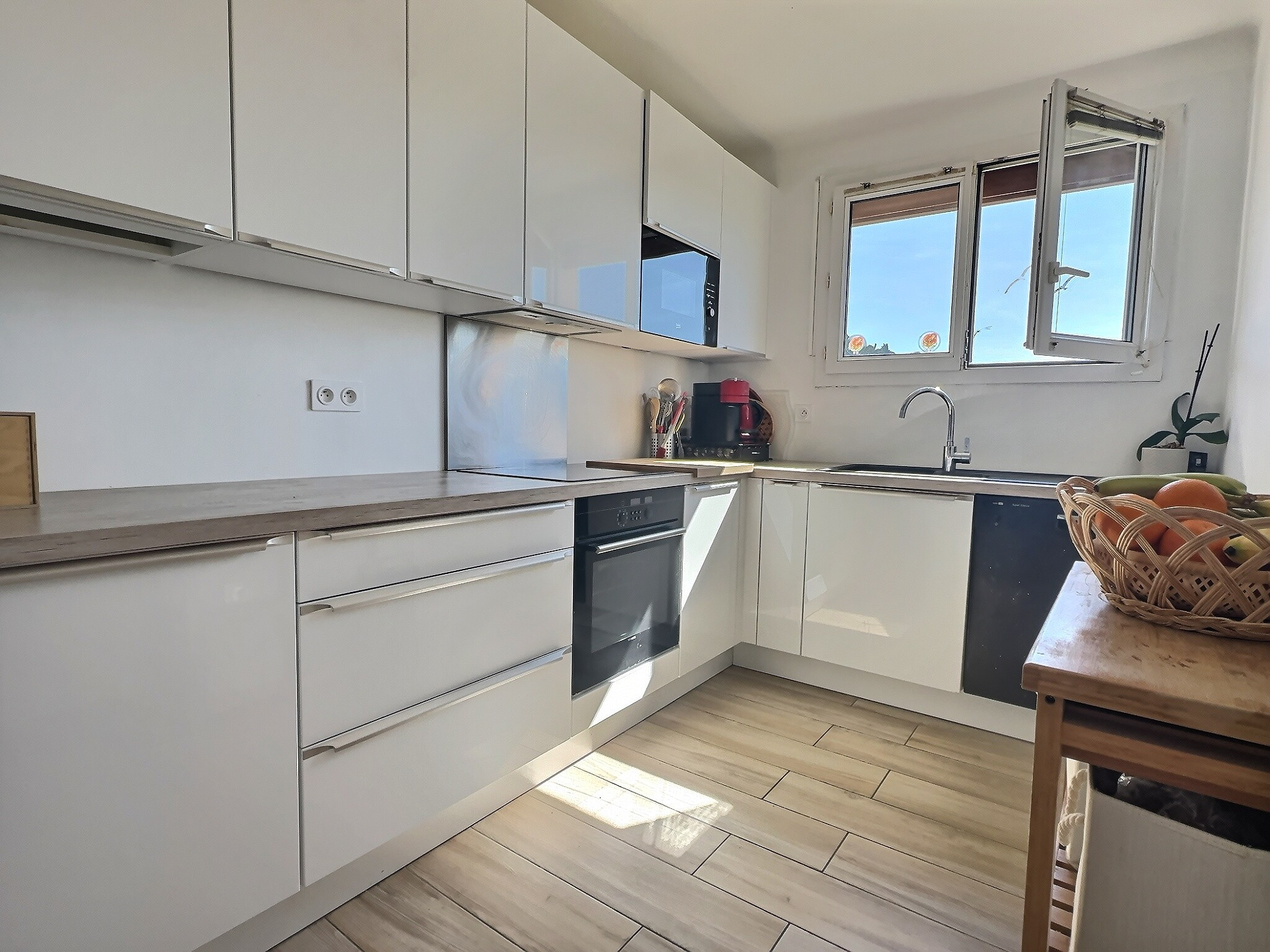 Appartement T5 92m2- Dernier étage – Ascenseur – Balcon