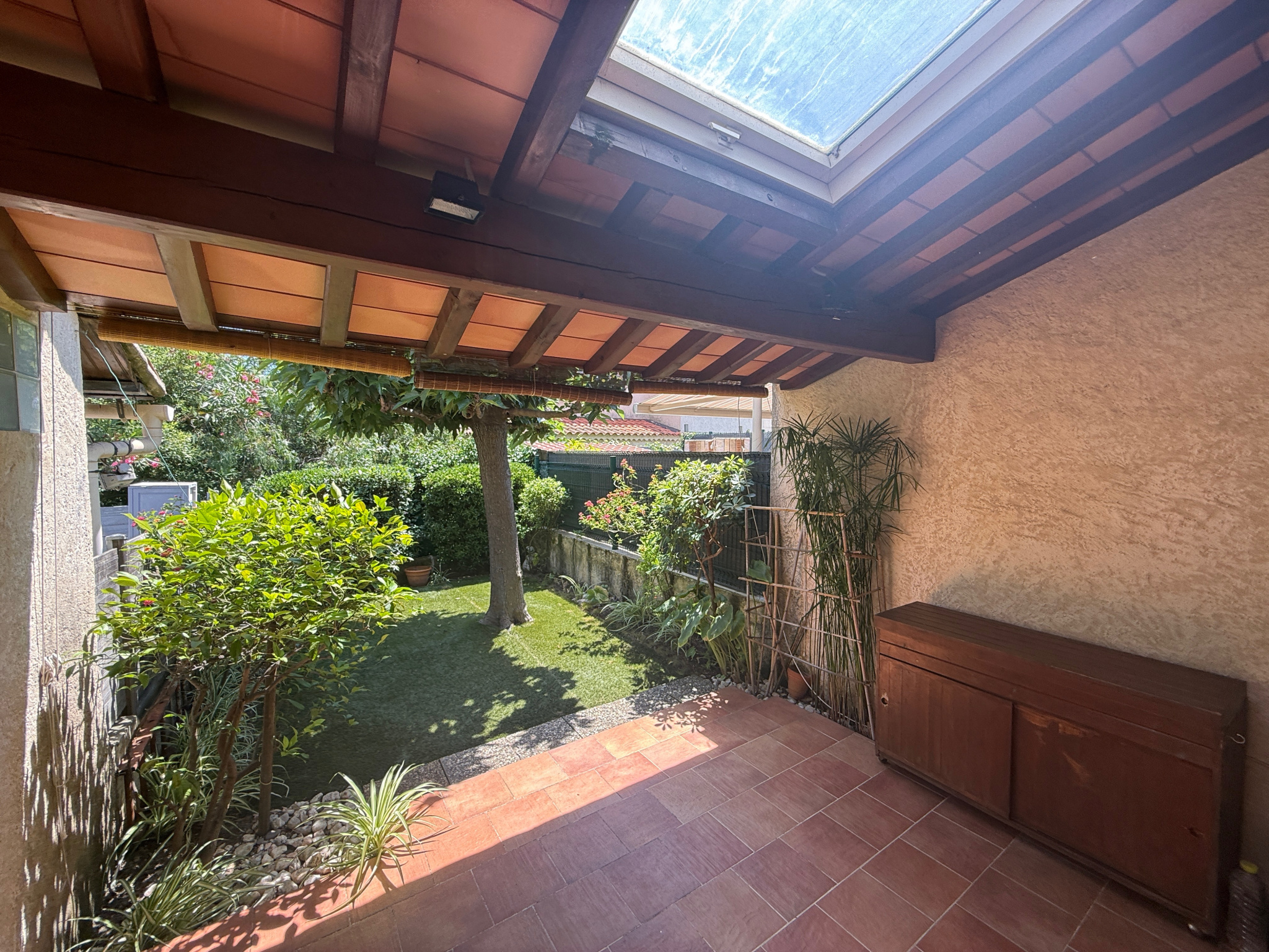 MAS DE CHARME AVEC JARDIN PRIVATIF ET POTENTIEL D&rsquo;EXTENSION