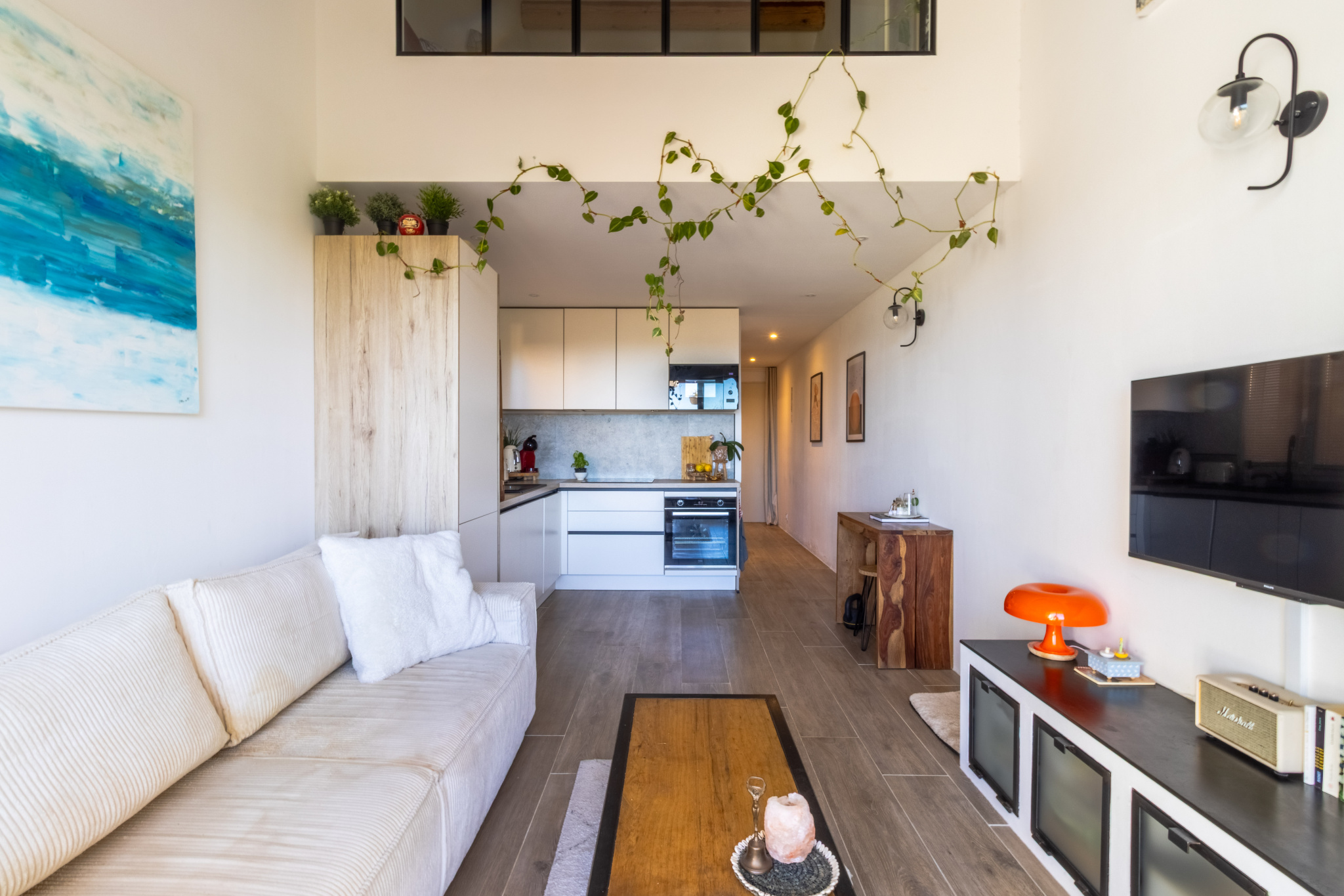 Duplex avec terrasse, entièrement rénové
