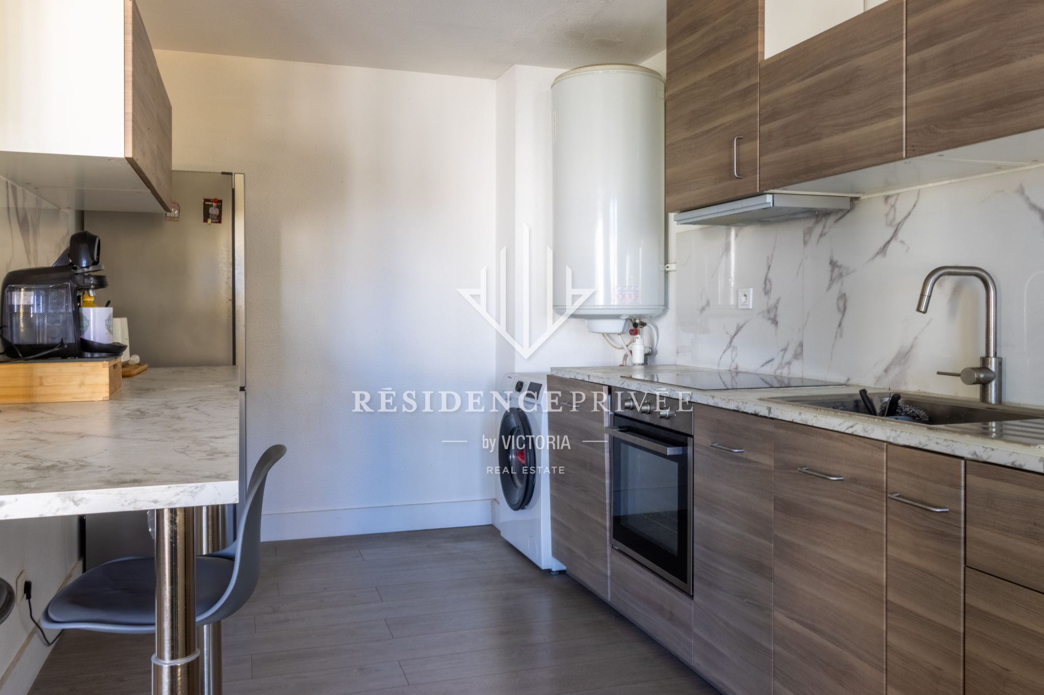 Appartement traversant 3 pièces avec terrasse et cave