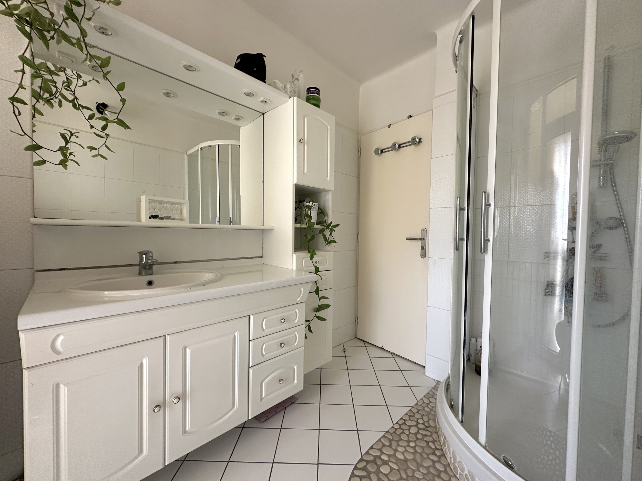 Appartement T5 92m2- Dernier étage – Ascenseur – Balcon