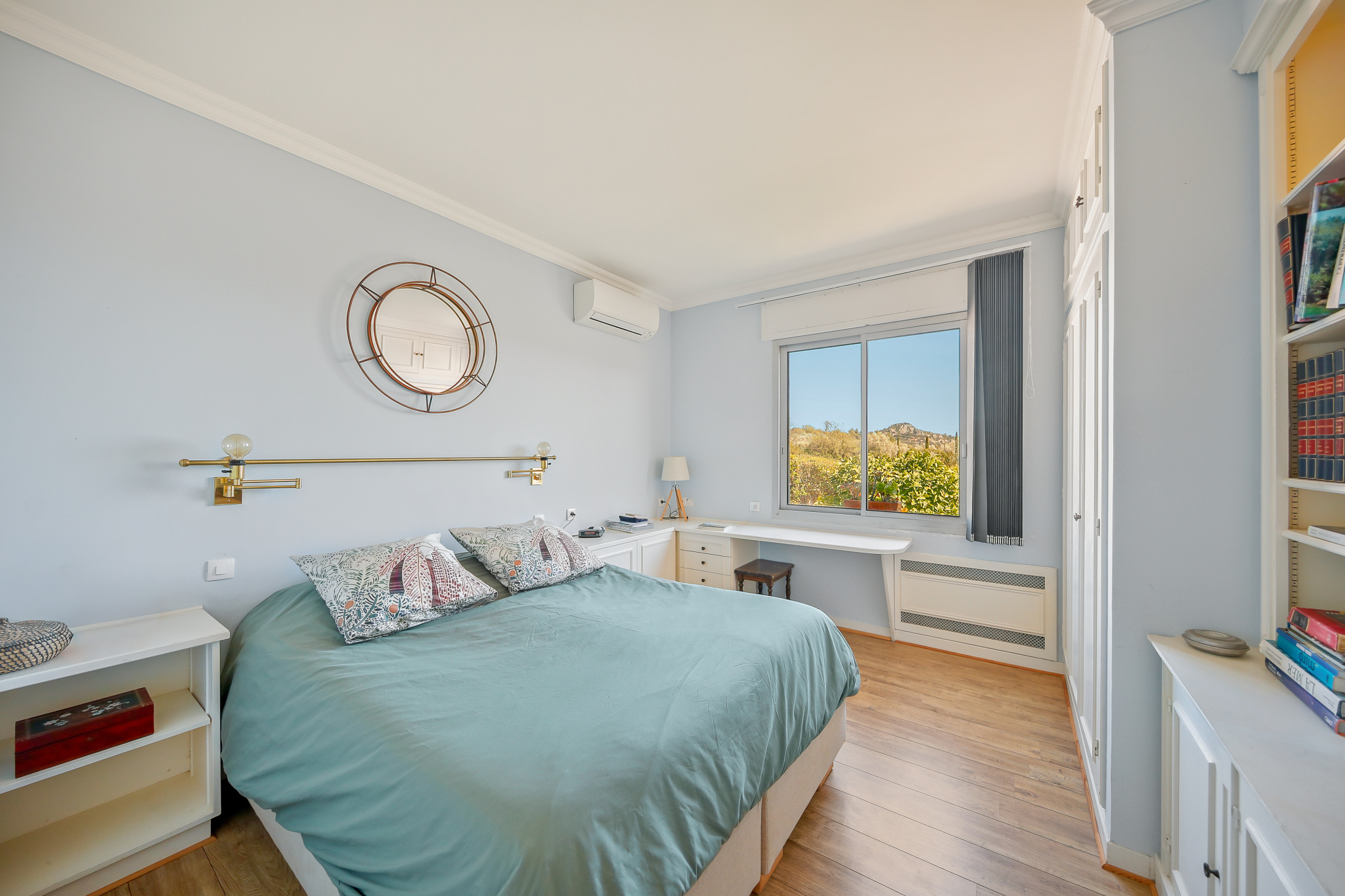PROPRIETE D&rsquo;EXCEPTION AVEC VILLA ET ANNEXES