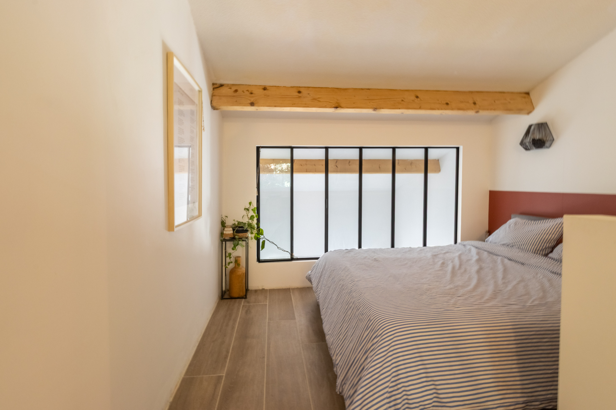 Duplex avec terrasse, entièrement rénové