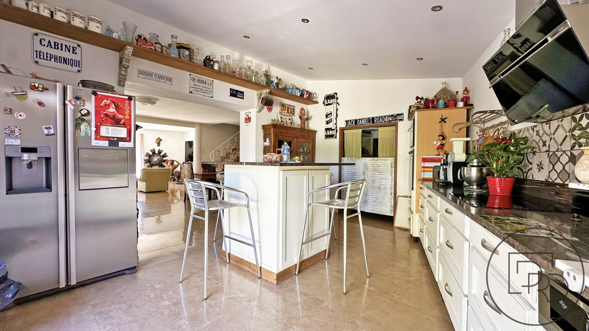 Propriété à Carnoules avec piscine, pool house et terrain constructible