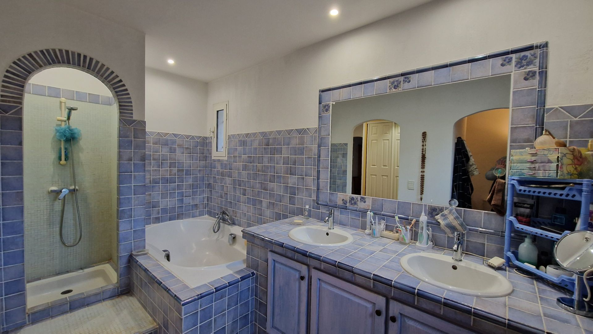 Villa Provençale 9 P / 6 Ch (SH 218 m2) au CANNET DES MAURES